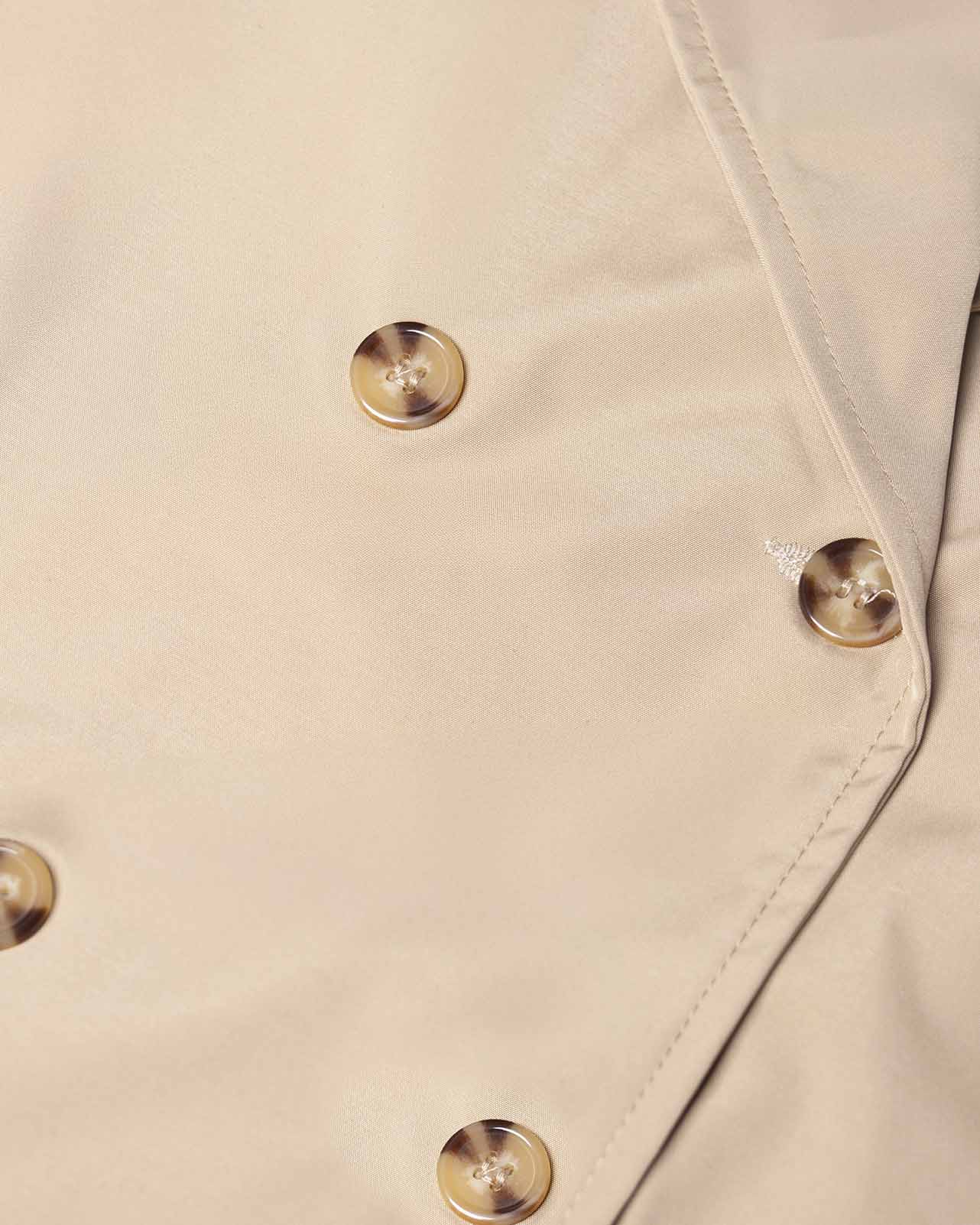 gabardina‑mujer‑arena‑cruce‑y‑bolsillos