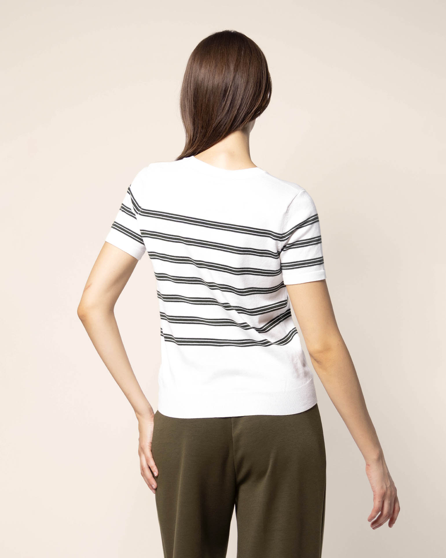 top-ivory-STOP-cuello-redondo