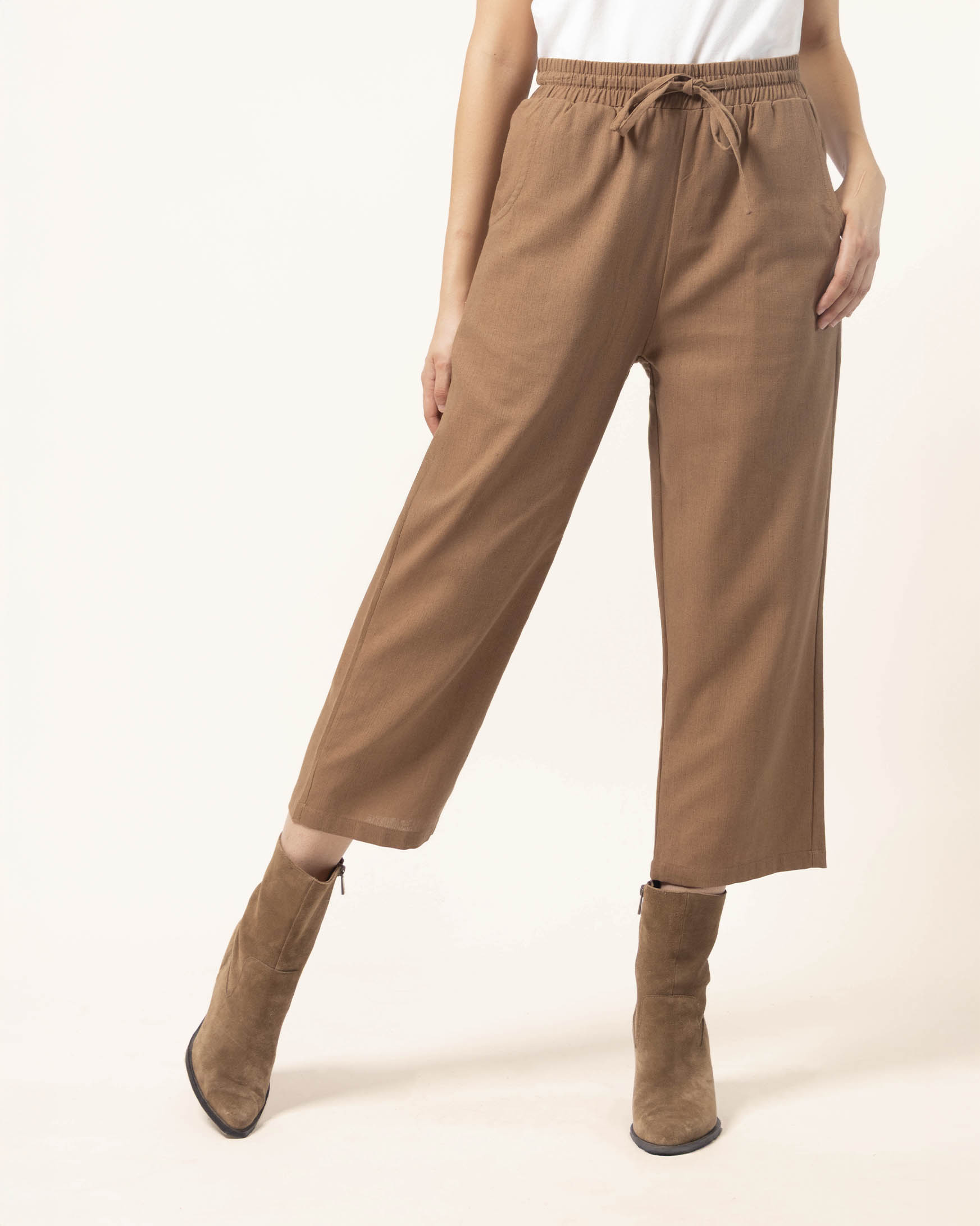 pantalon-culotte-khaki-con-bolsillos-stop