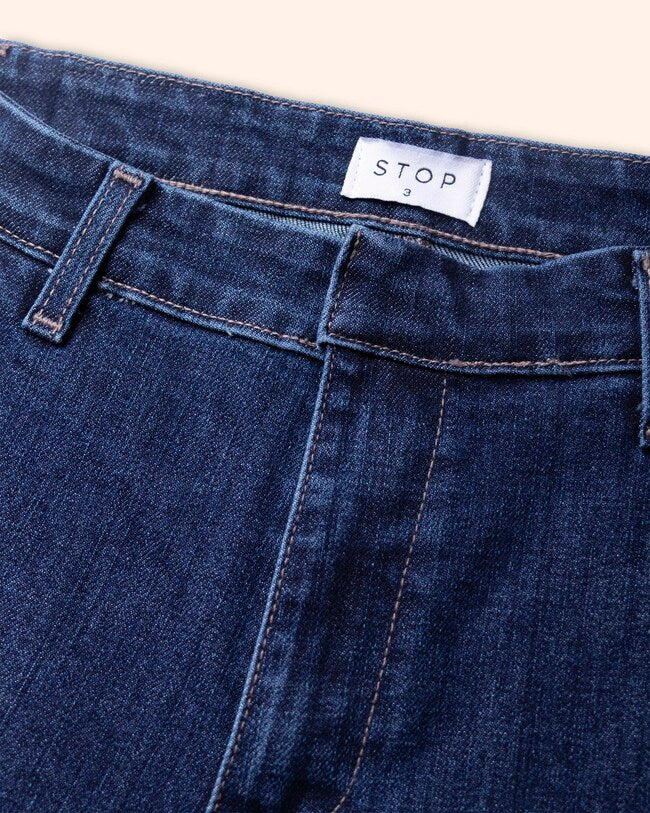 jeans-amplios-con-look-pulido