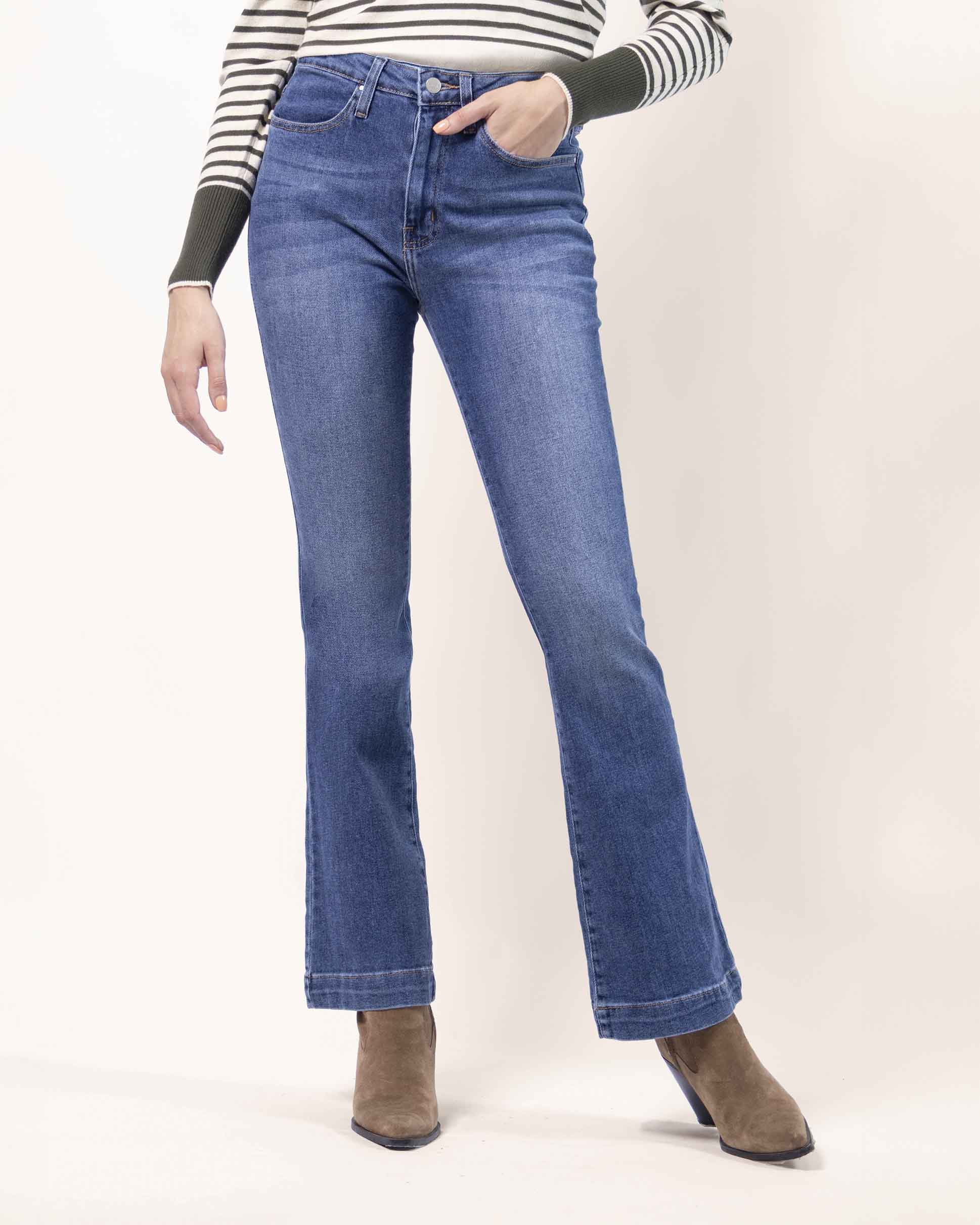 jeans-boot-cut-lavado-medio