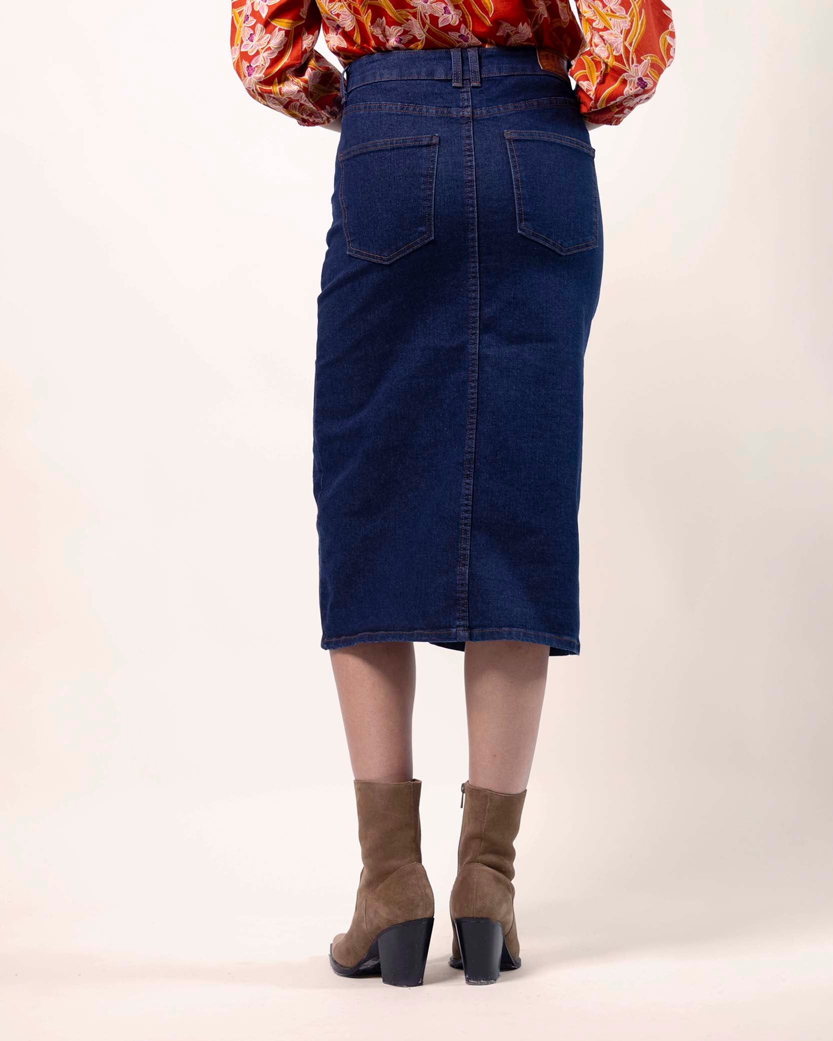 falda-midi-abertura-frente-estilo