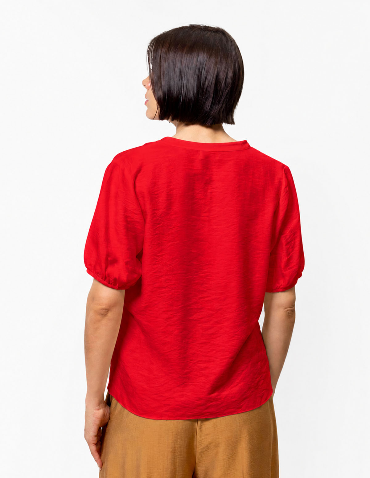Blusa cuello escote pico elástico manga