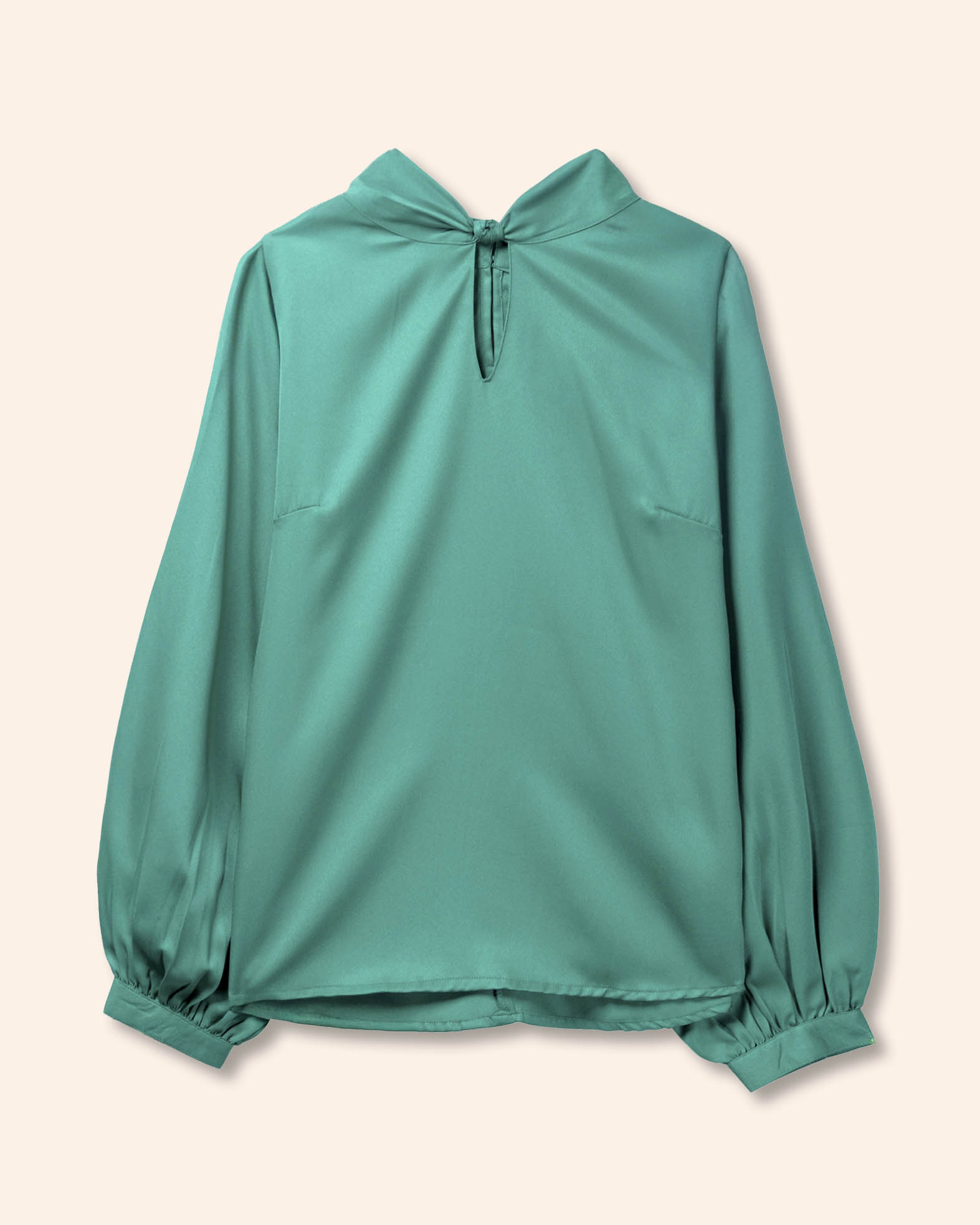 blusa‑manga‑larga‑verde‑moderna‑con‑nudo
