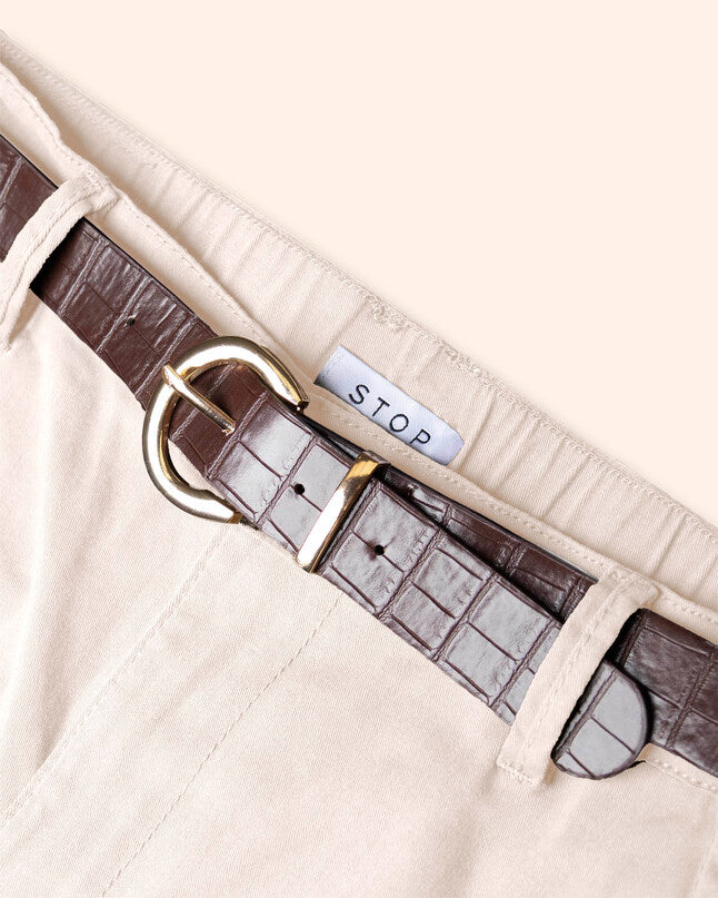 pantalón-chino-color-beige-mujer
