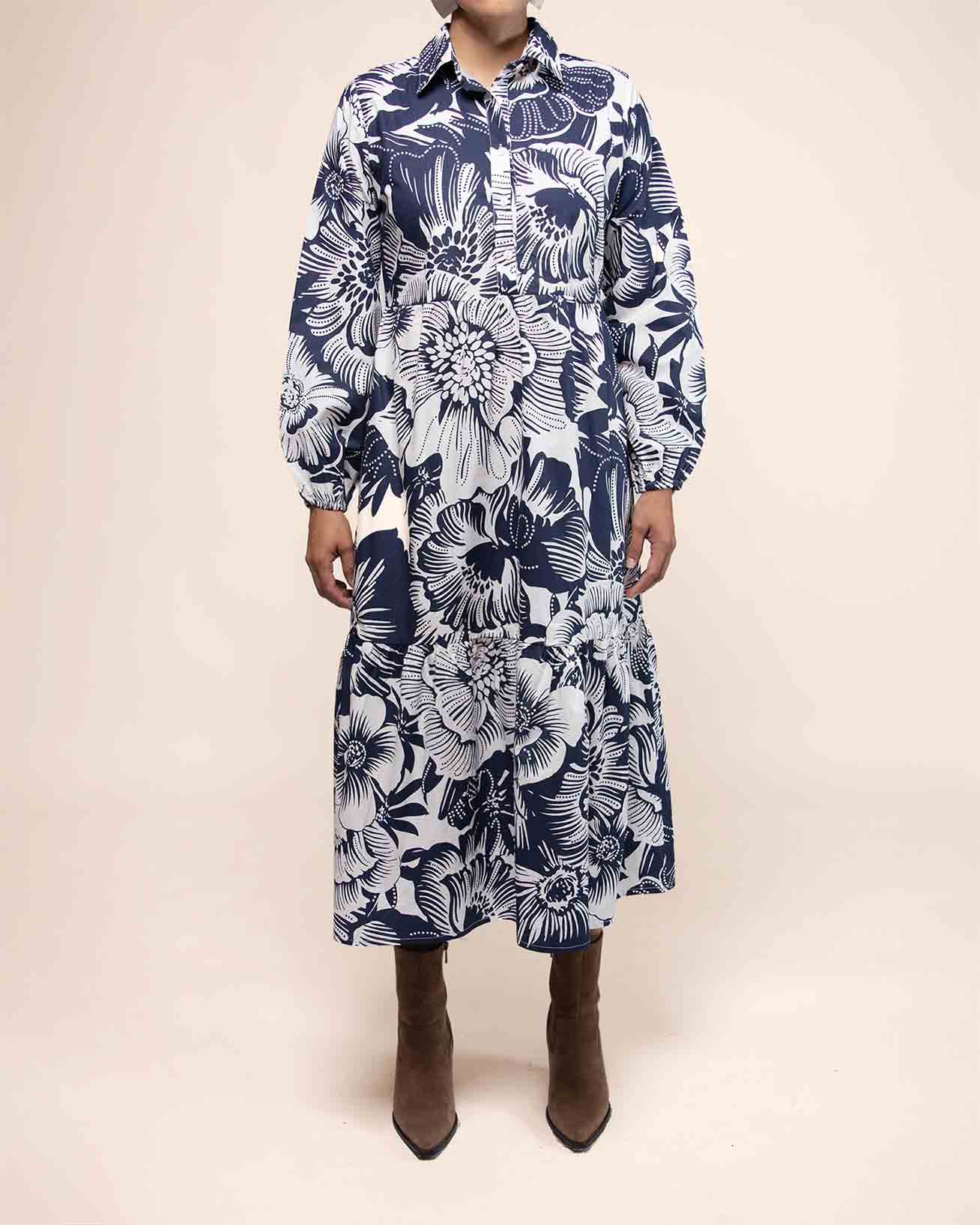 vestido-midi-estampado-manga-larga