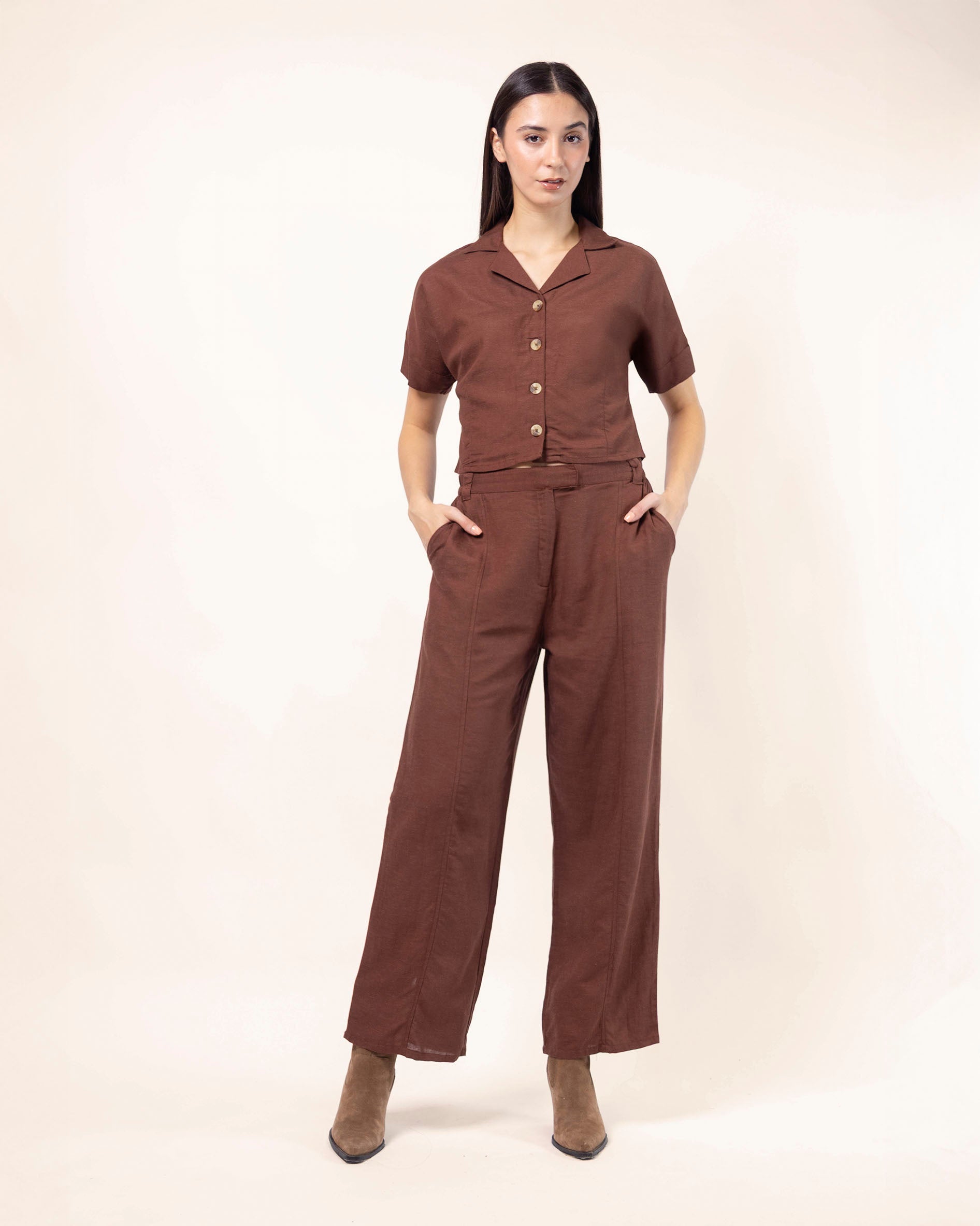 pantalon-color-chocolate-corte-recto