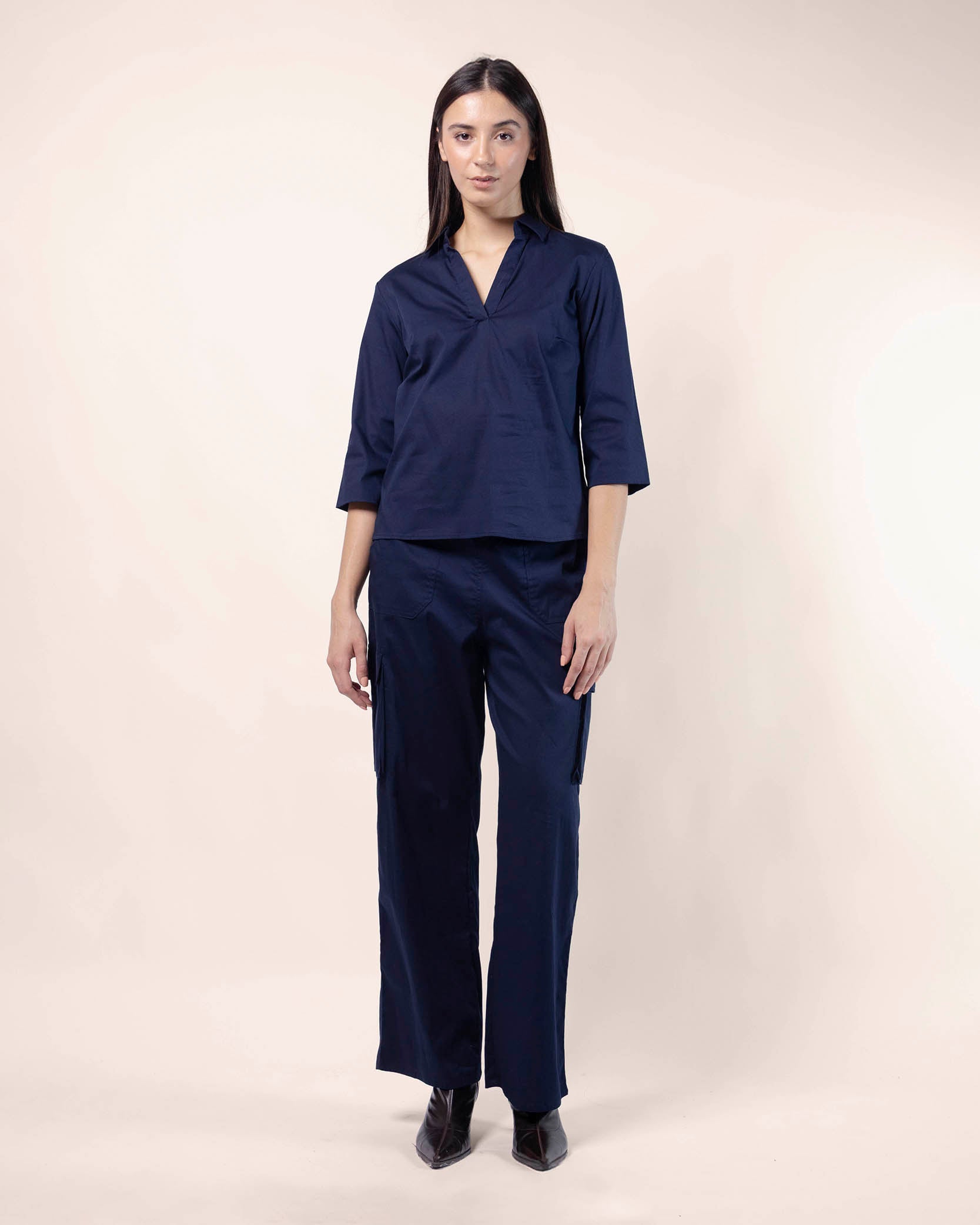 pantalon-tipo-cargo-bolsas-marino