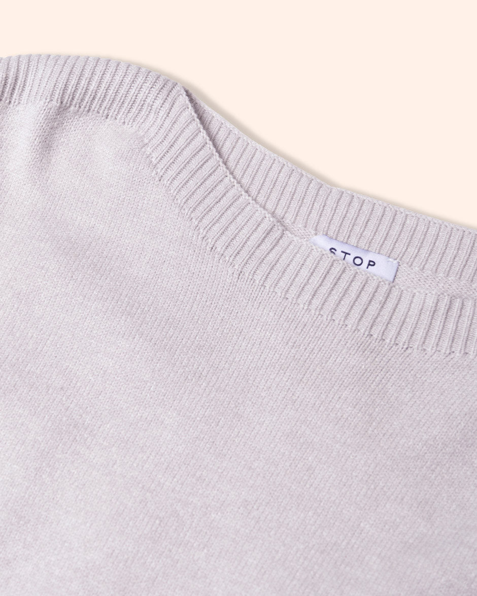 Suéter cuello ojal liso