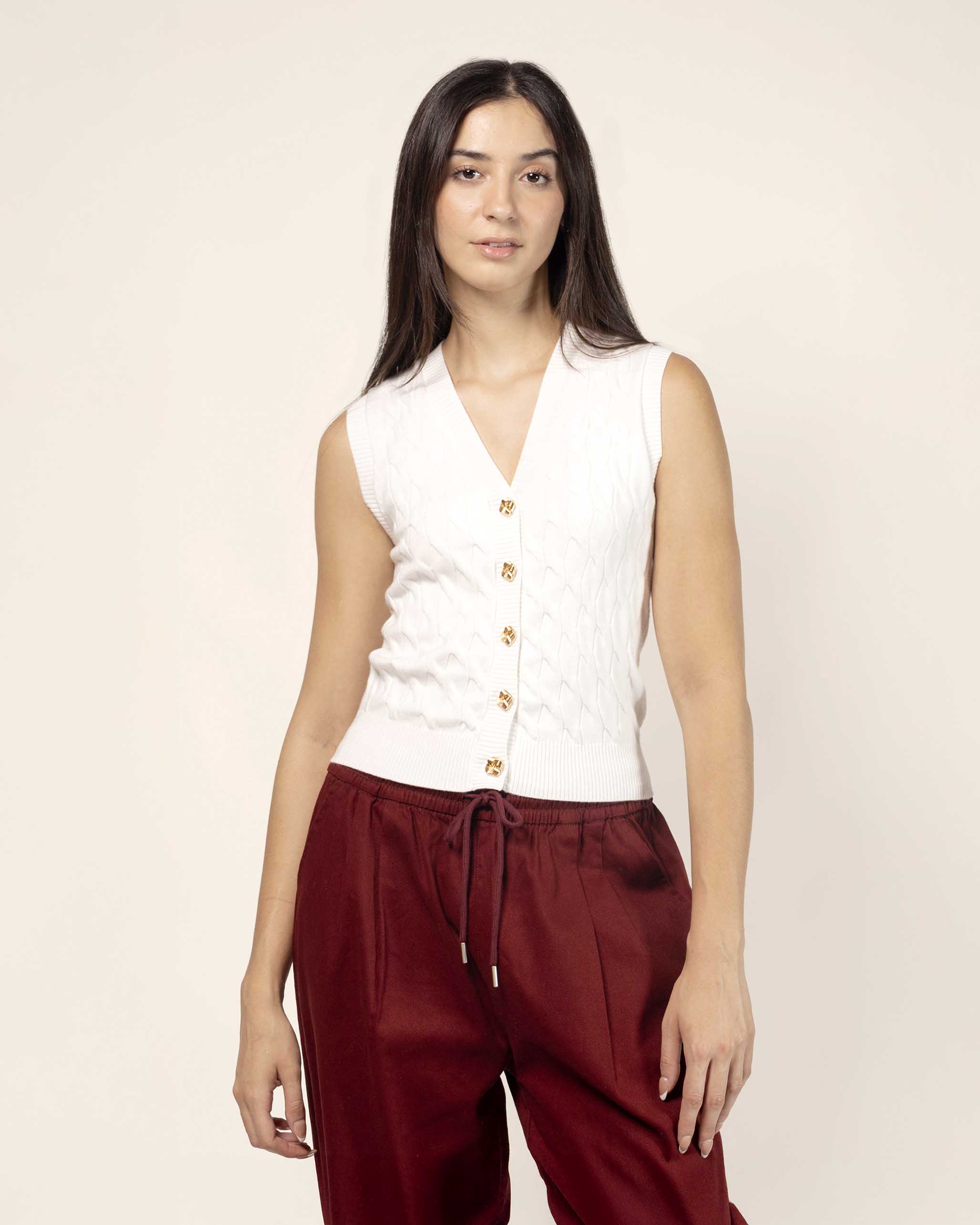 Chaleco punto trenzas