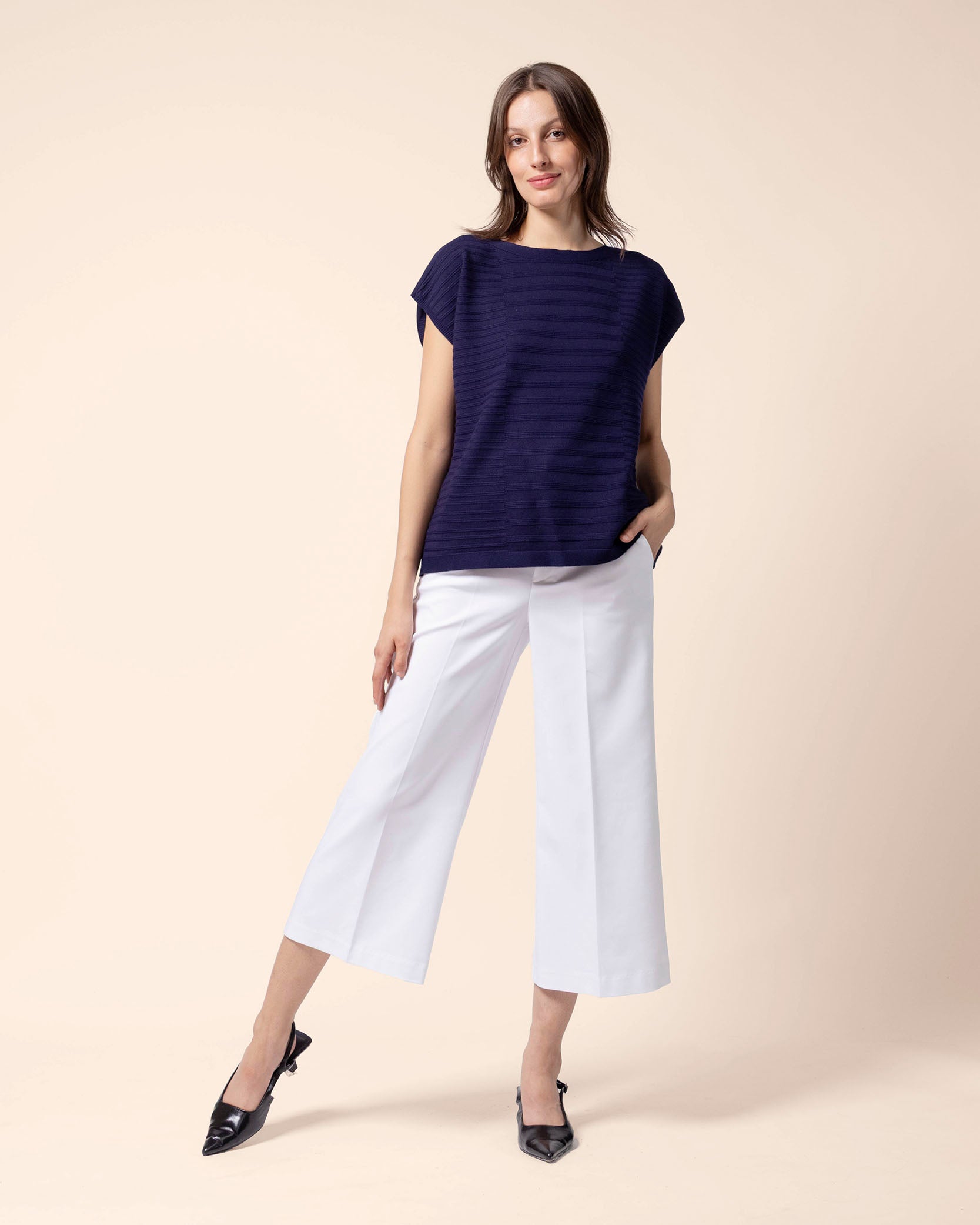 Blusa punto acanalada cuello ojal