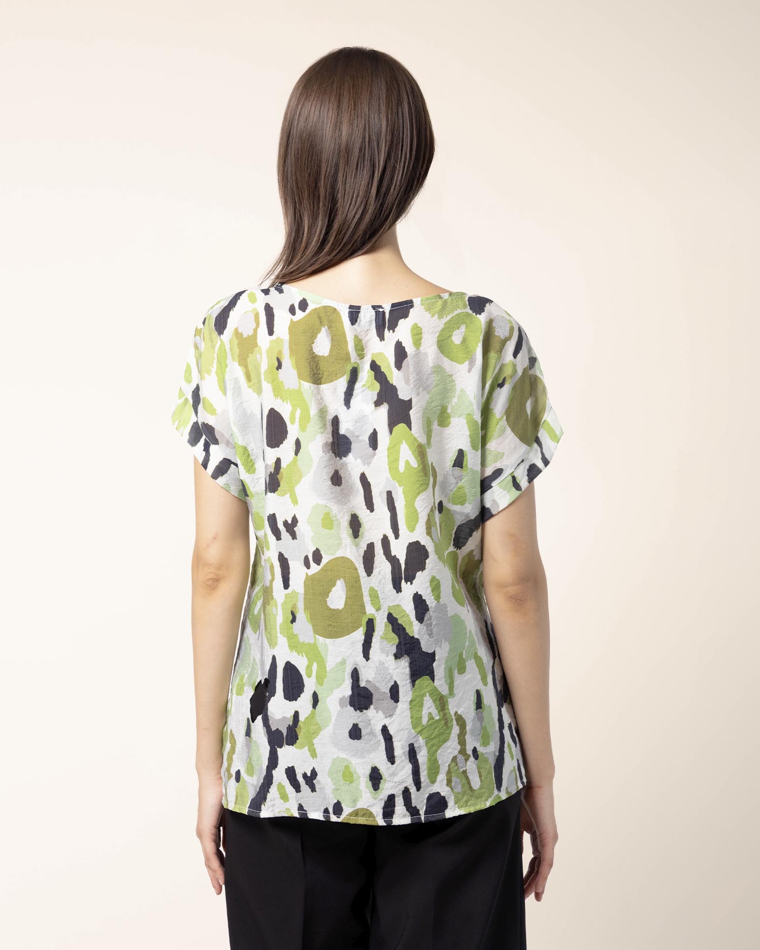 blusa-verde-estampada-stop-confort-veraniego