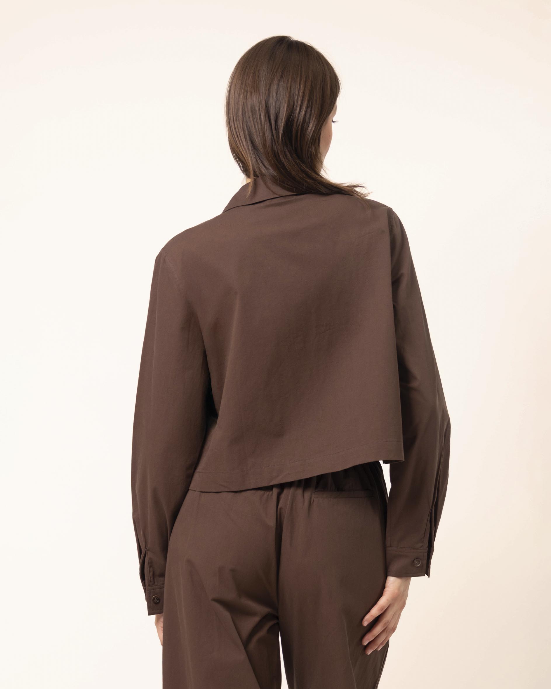 camisa-algodon-fresca-chocolate-bolsas