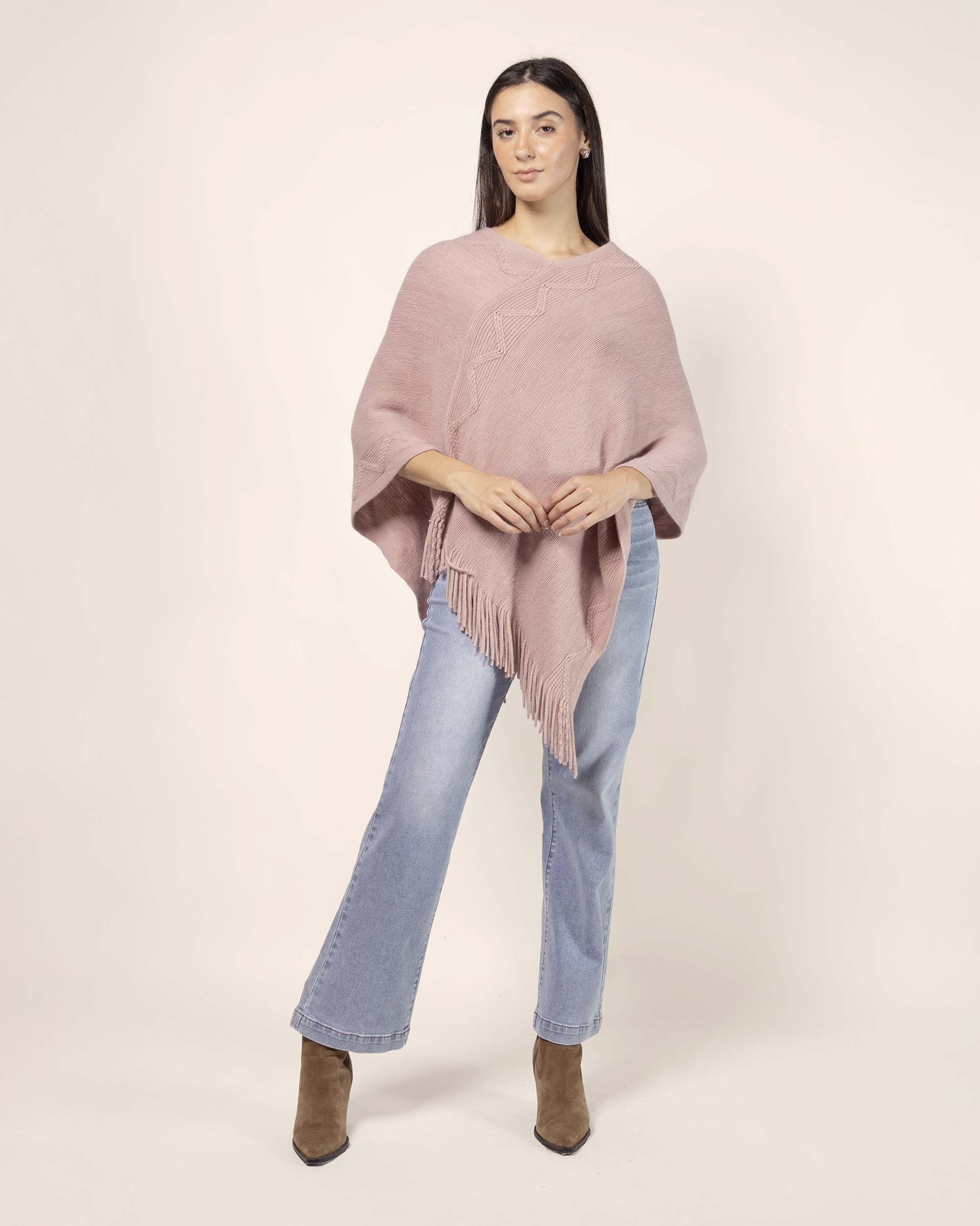 Poncho tejido zigzag