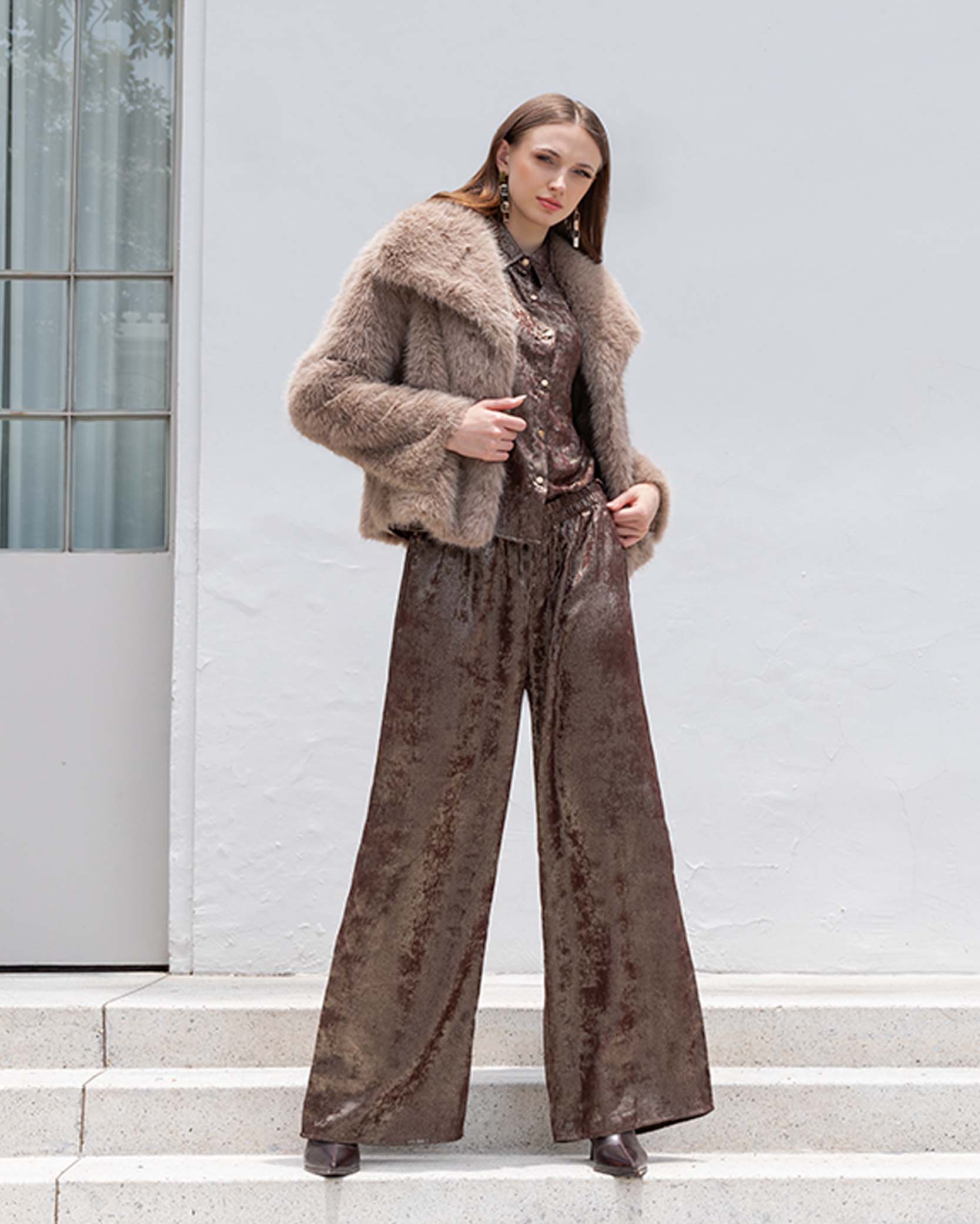 Abrigo pelo con solapa