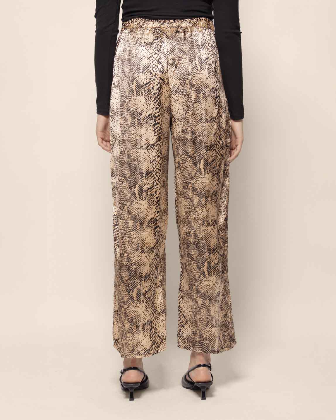 Pantalón amplio satinado