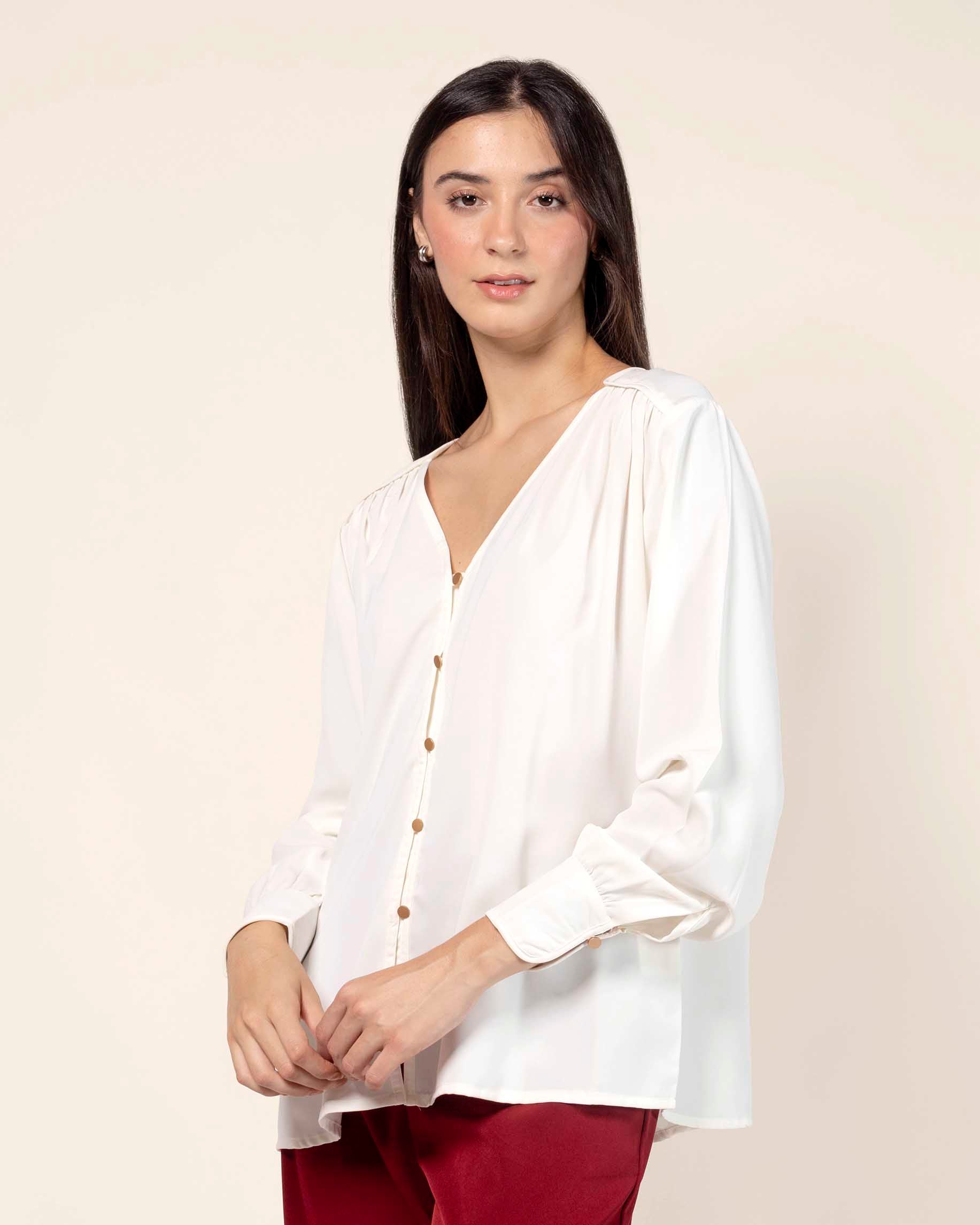 Blusa pliegue hombros manga larga