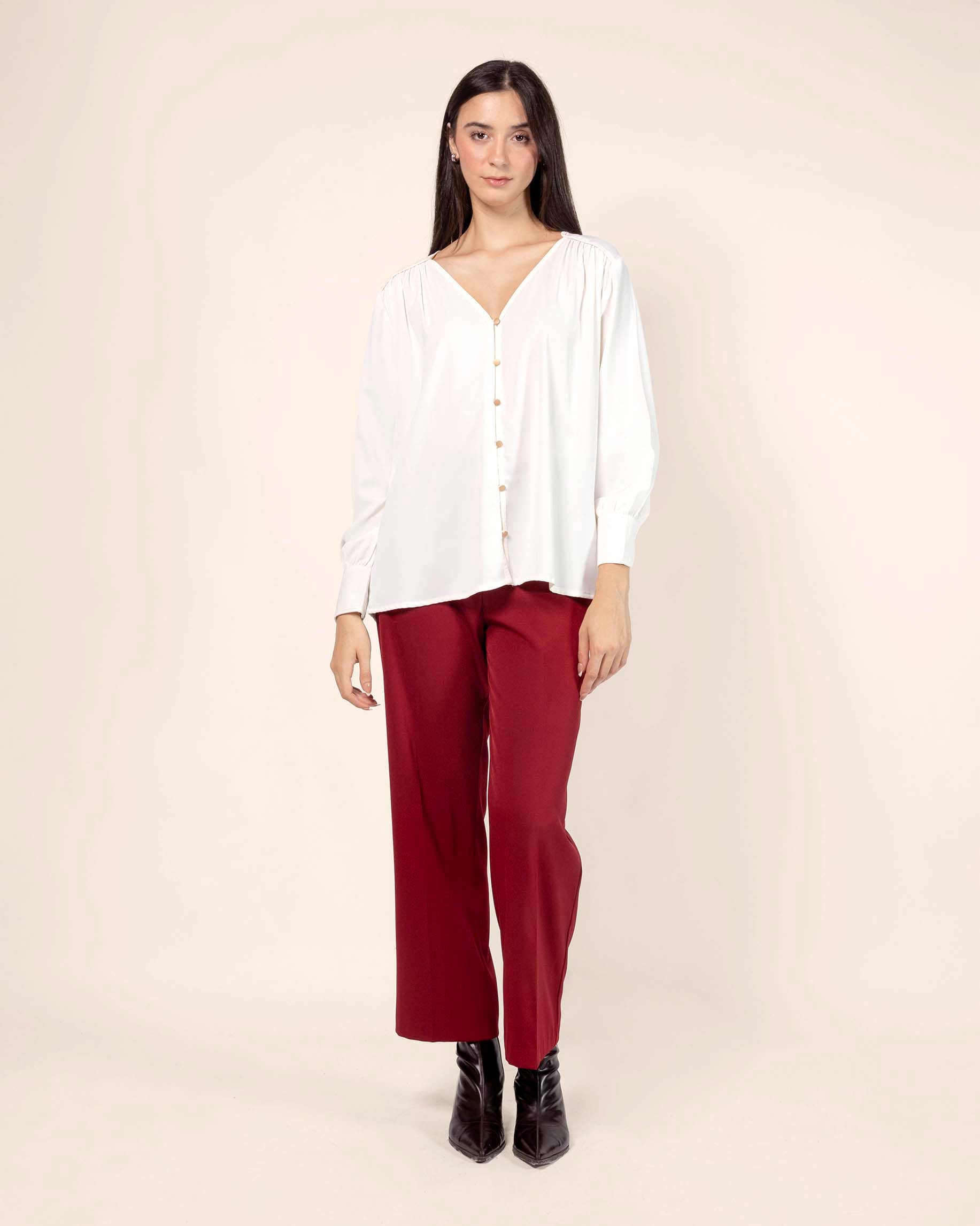 Blusa pliegue hombros manga larga