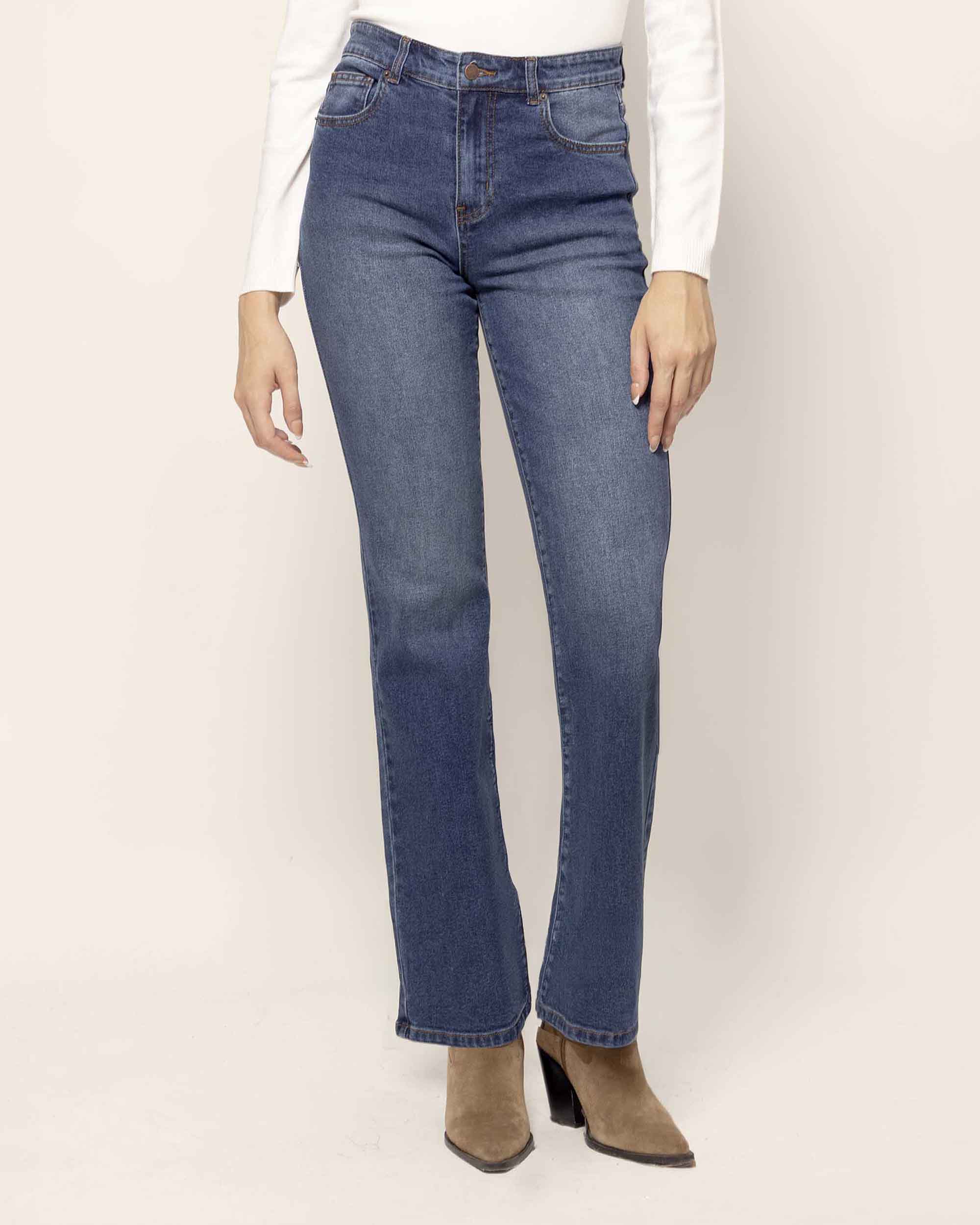 Jeans boot cut cinco bolsillos