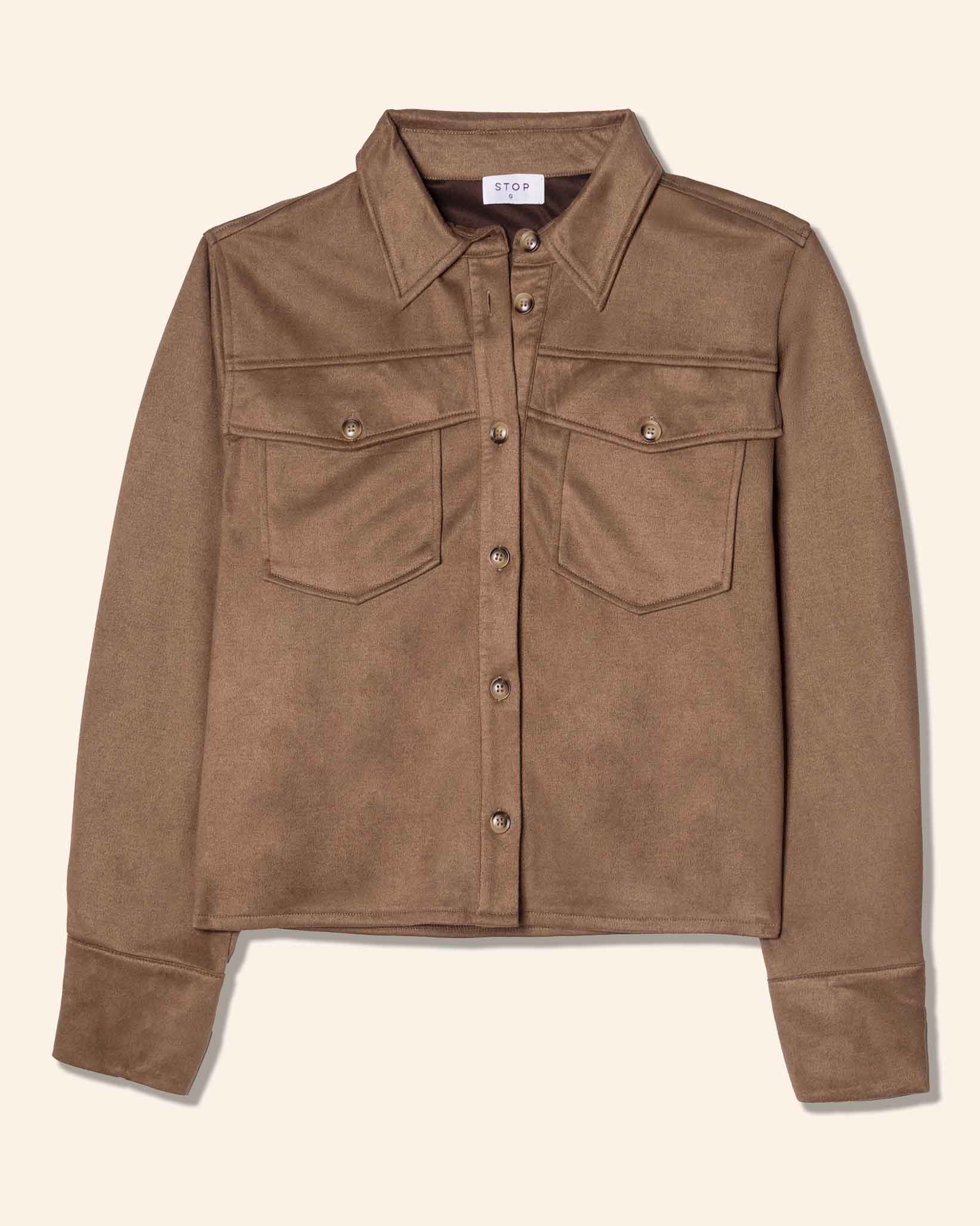 Blusa camisera de suede con carteras