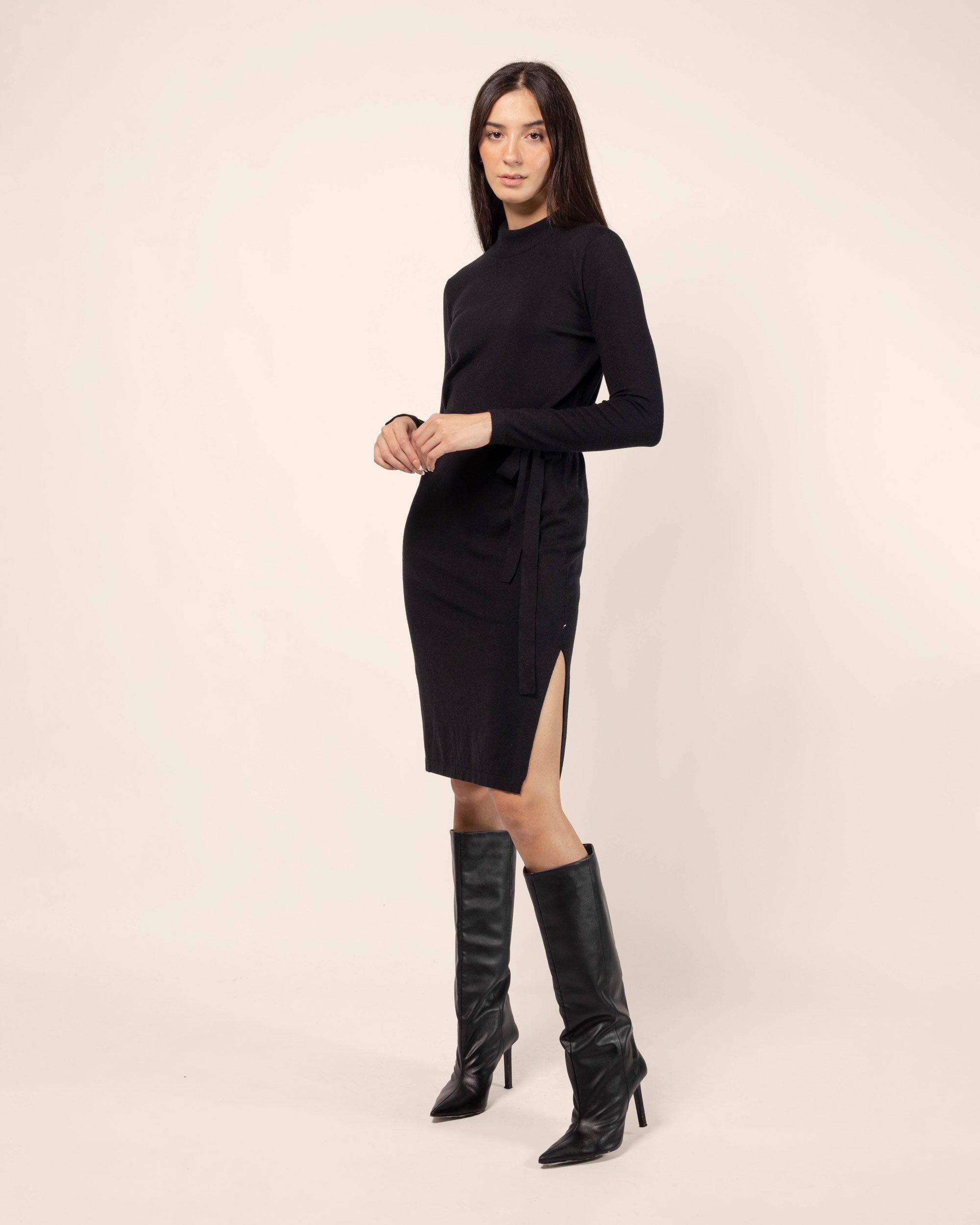 Vestido midi tejido manga larga