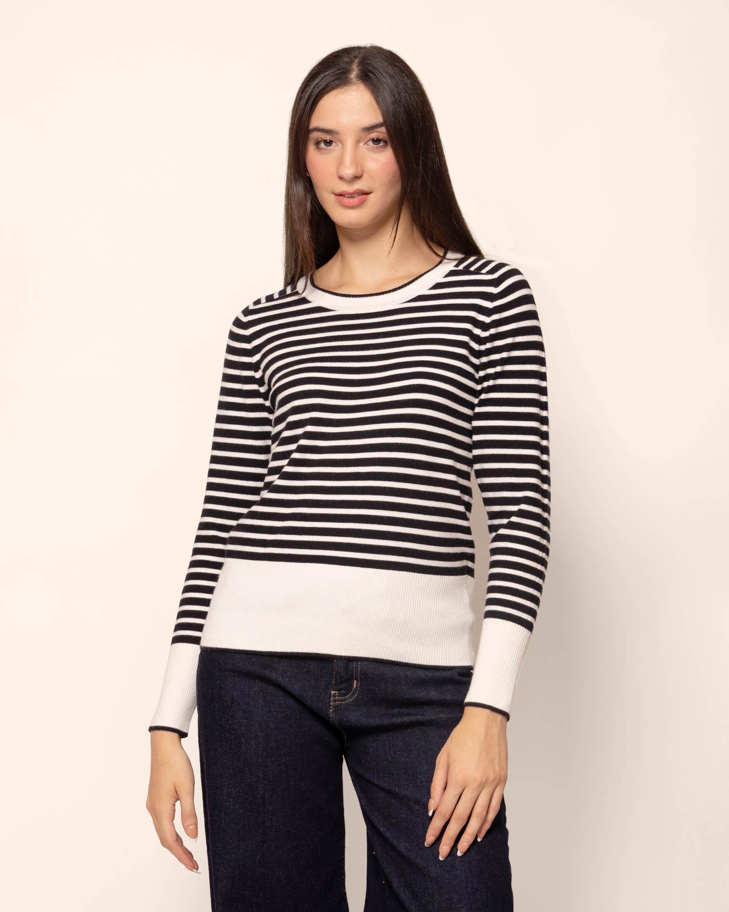 Blusa tejida cuello redondo rayas