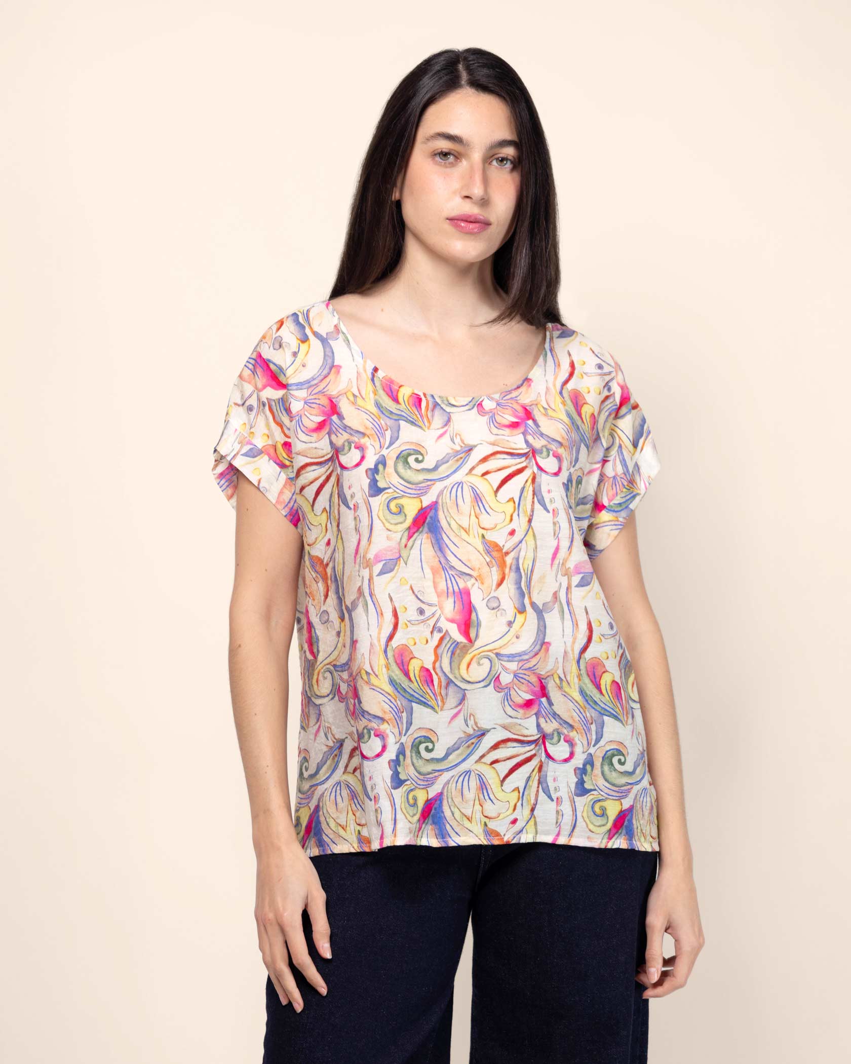 Blusa manga corta, tela ligera estampada