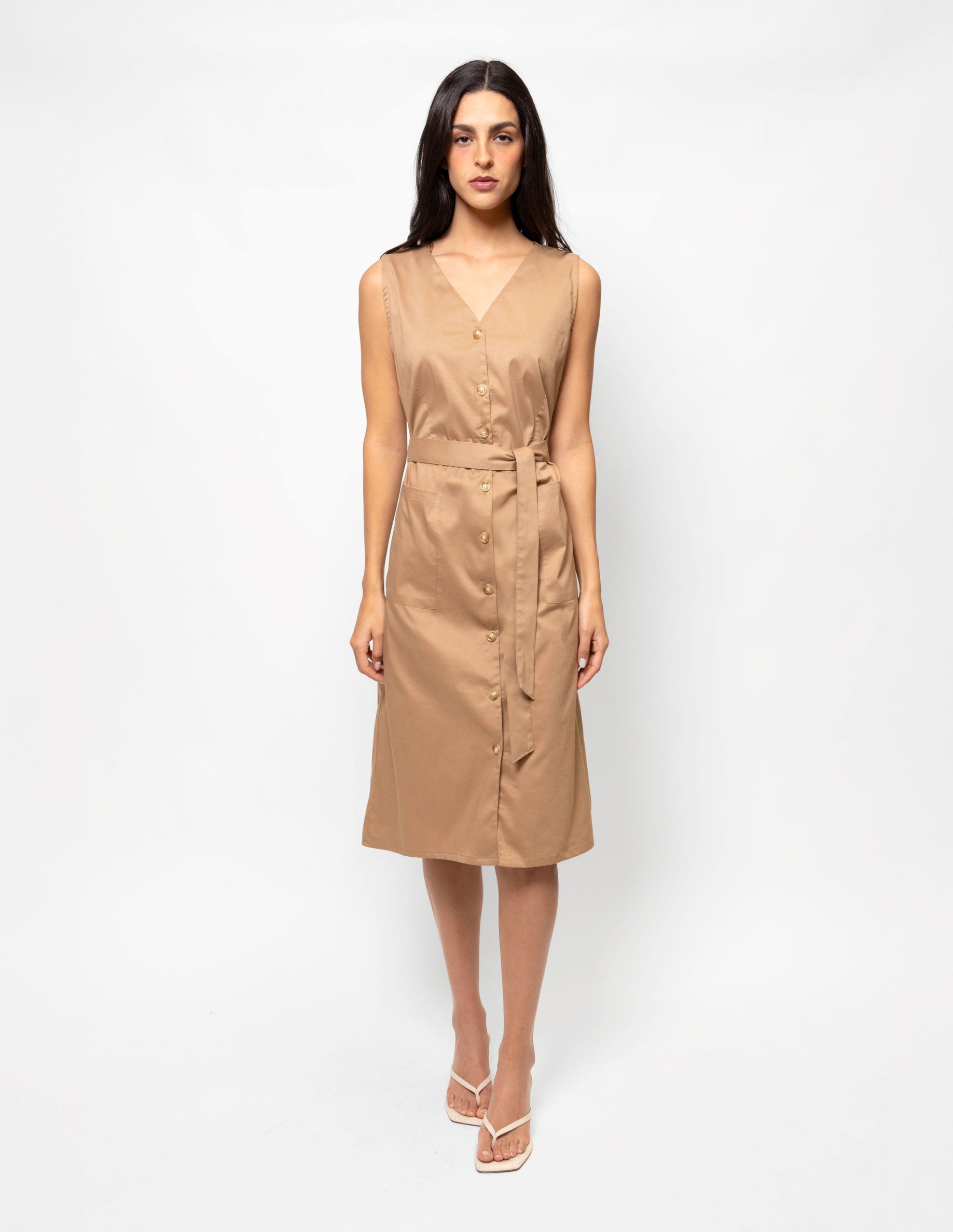 Vestido midi sin mangas con stretch