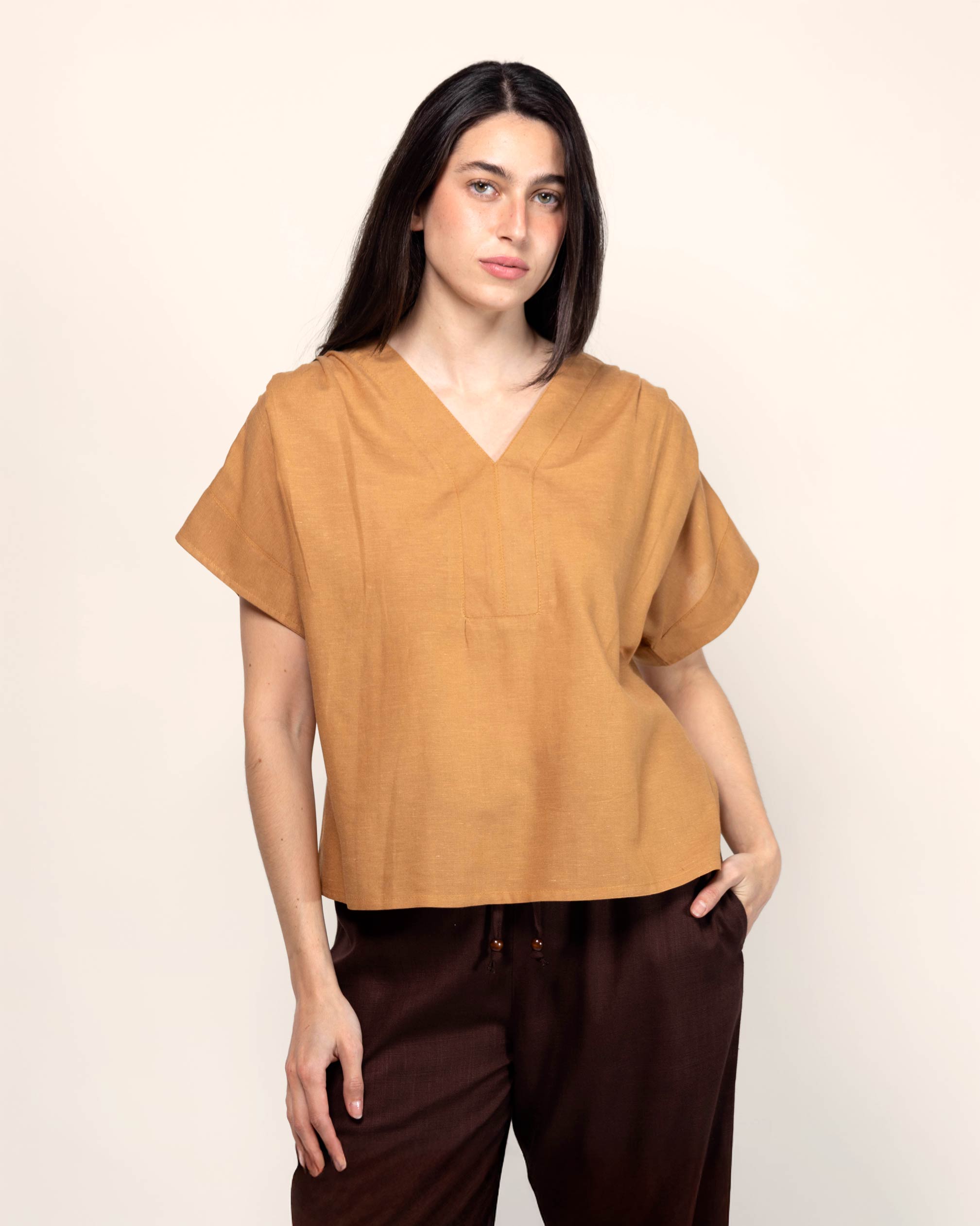 Blusa manga corta efecto lino