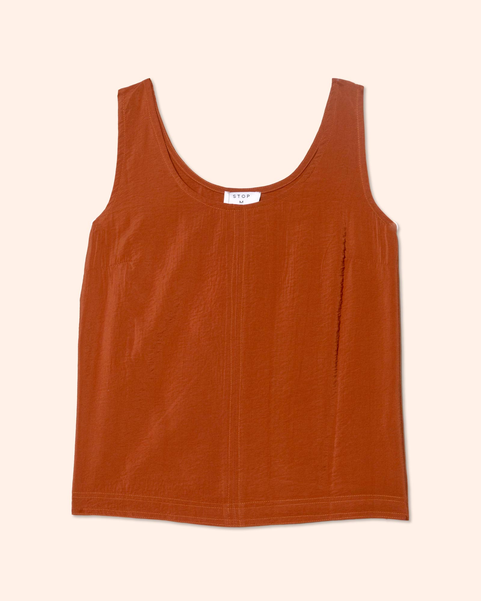 Blusa sin mangas corte al centro