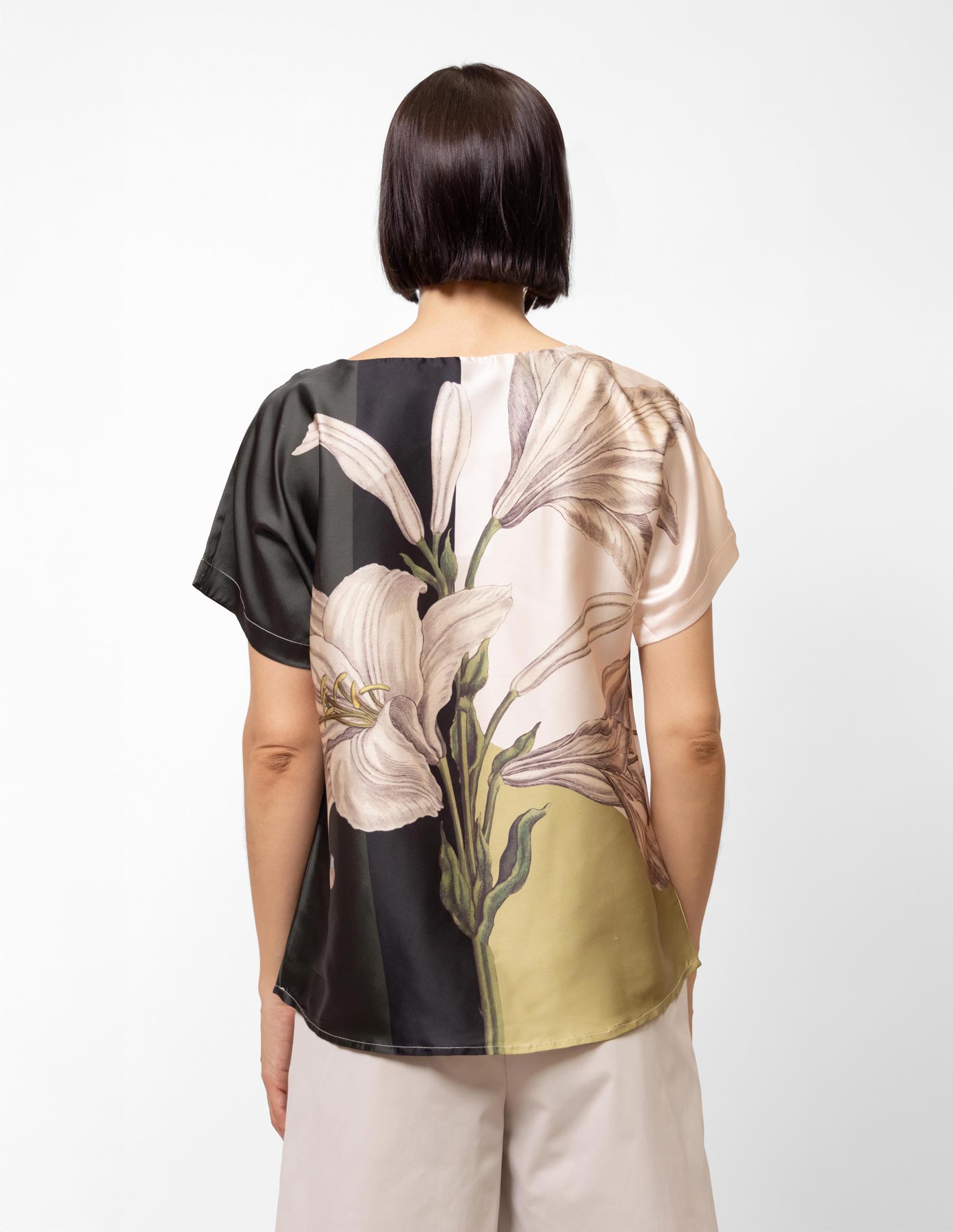 Blusa satinada estampada