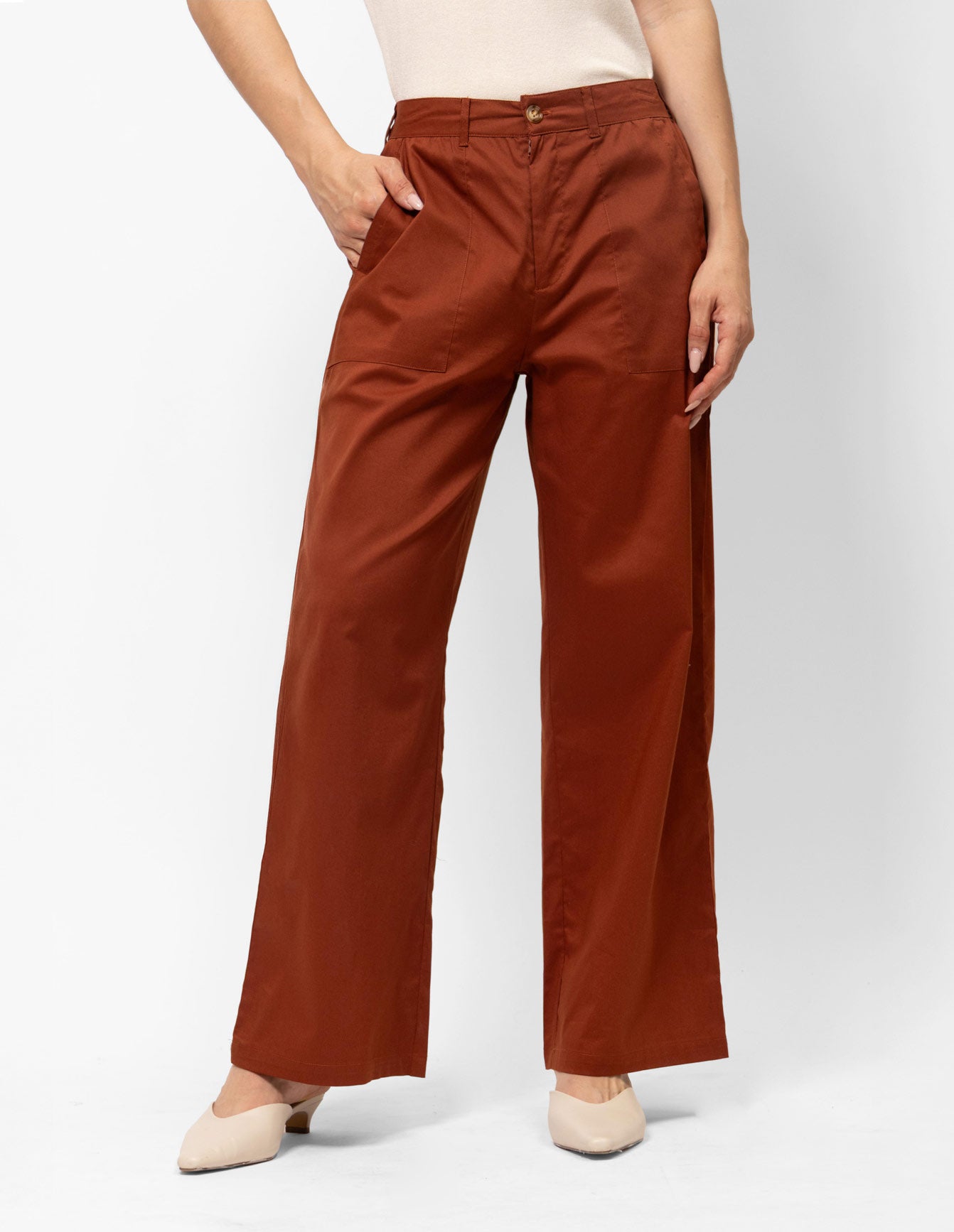 Pantalón cierre y bolsillos