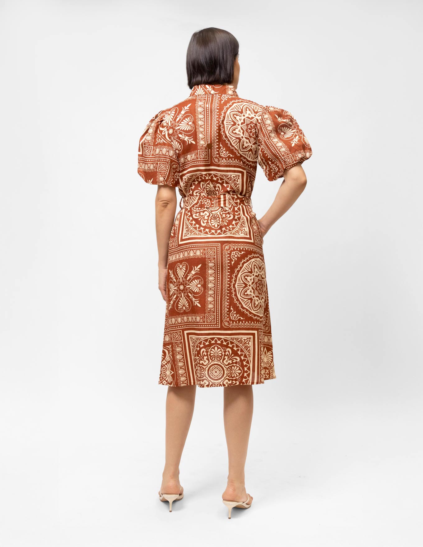 Vestido midi estampado efecto lino