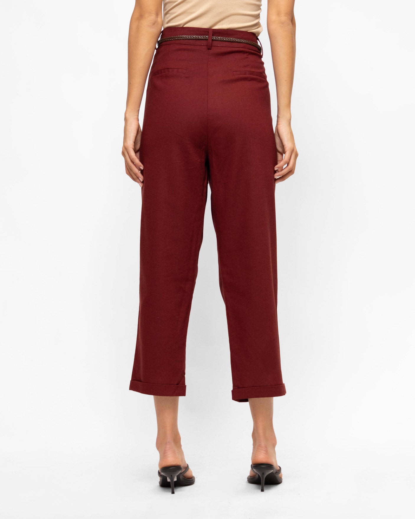 Pantalón con valenciana y cinturón