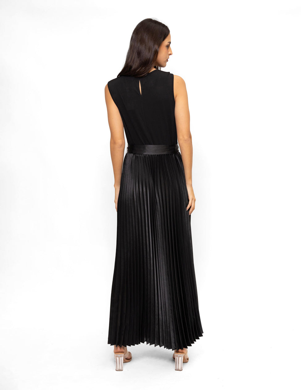 Vestido largo falda tableada