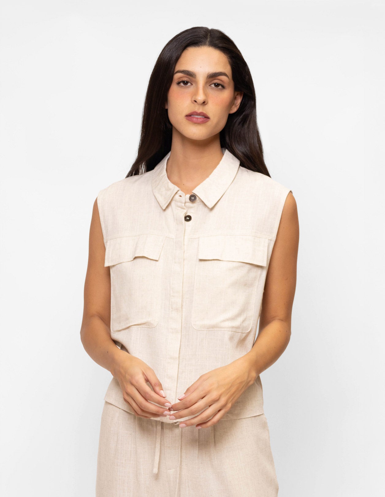 Blusa camisera corta sin mangas lino