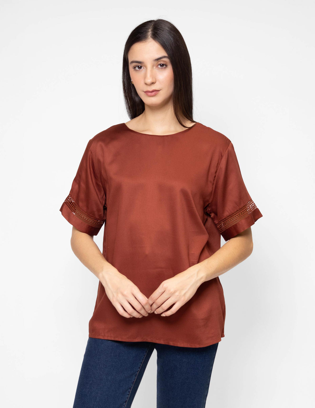 Blusa manga corta con encaje