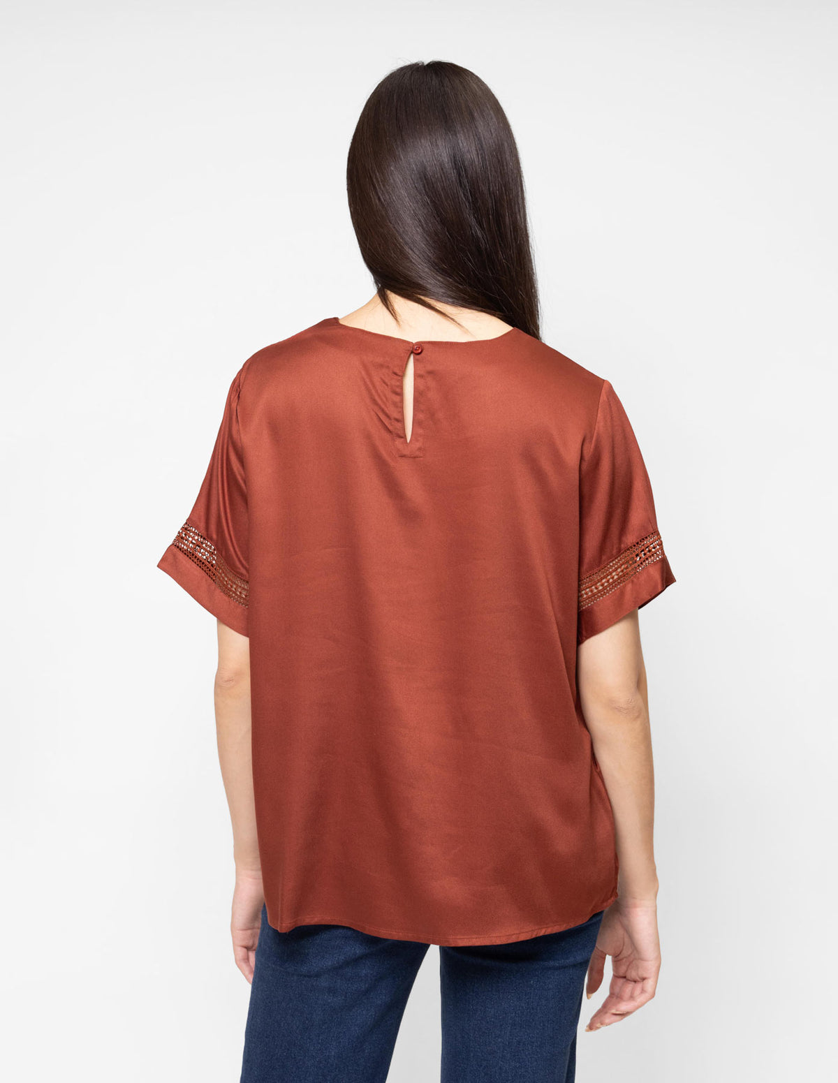 Blusa manga corta con encaje