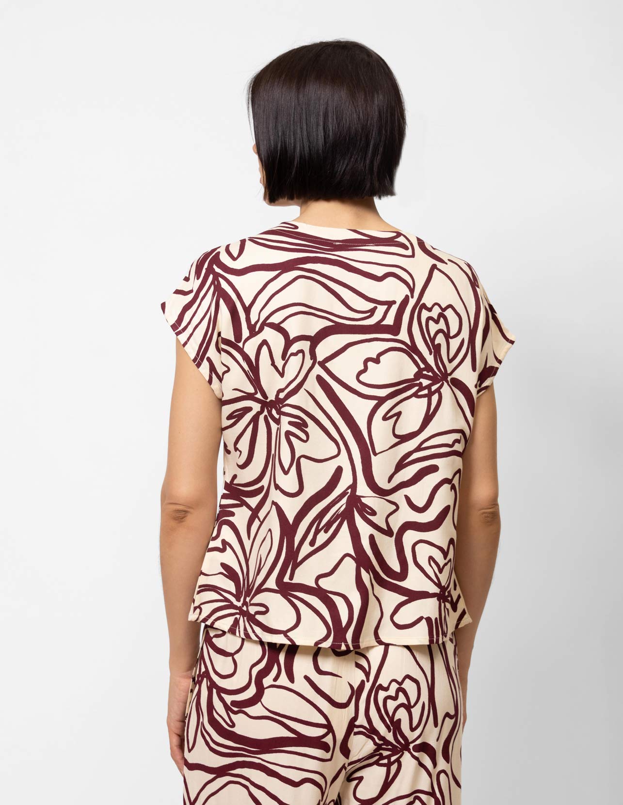 Blusa estampada manga corta corrida