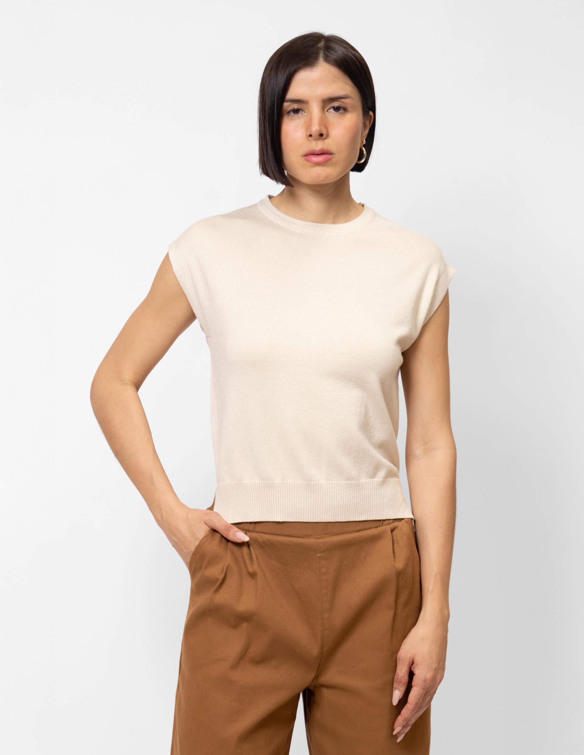 Blusa tejida manga corta corrida