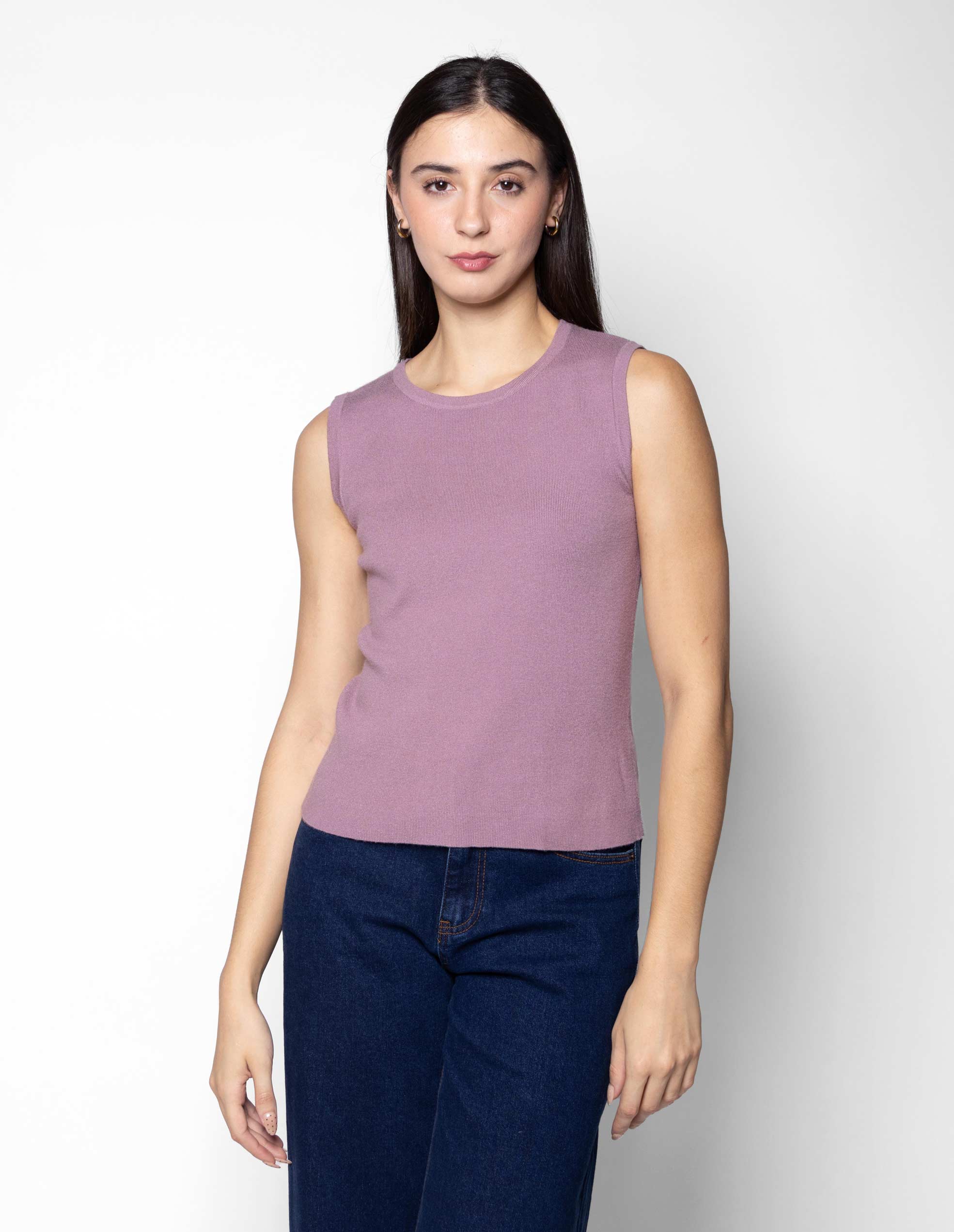 Blusa tejida sin mangas cuello redondo