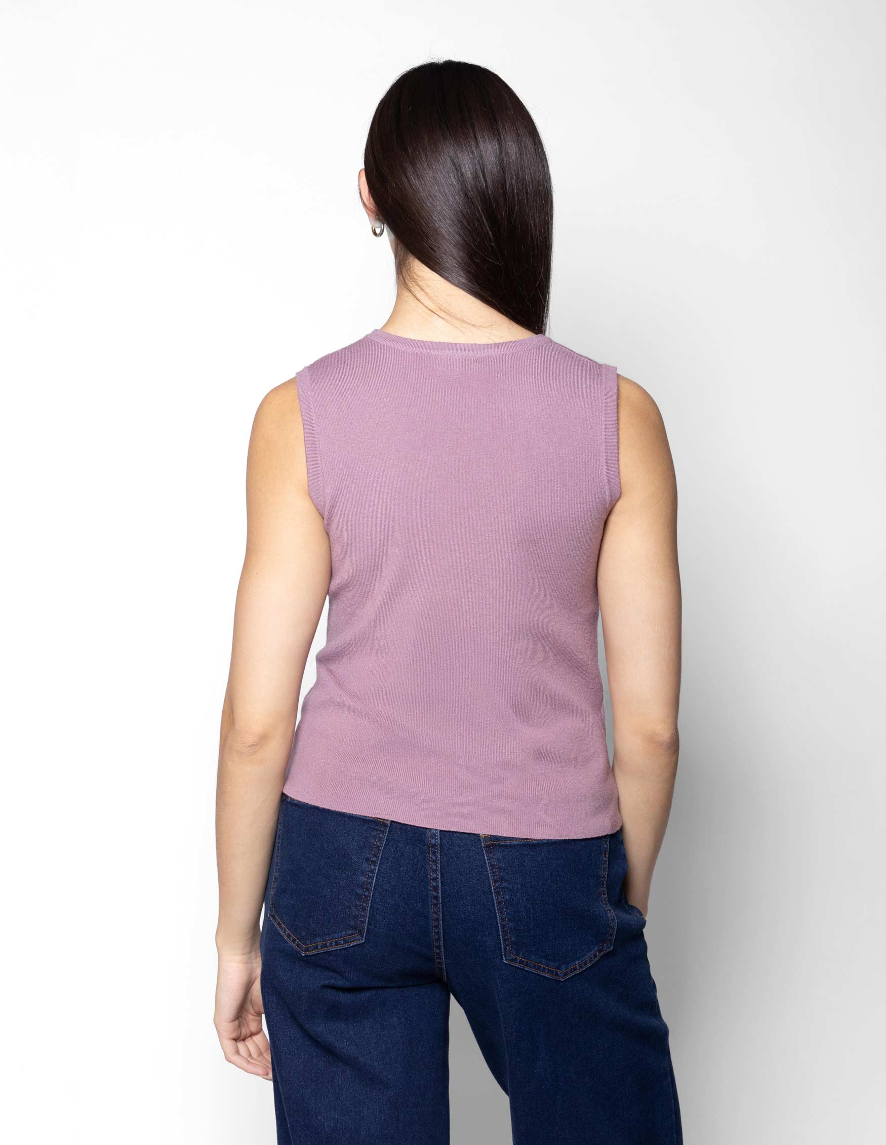 Blusa tejida sin mangas cuello redondo