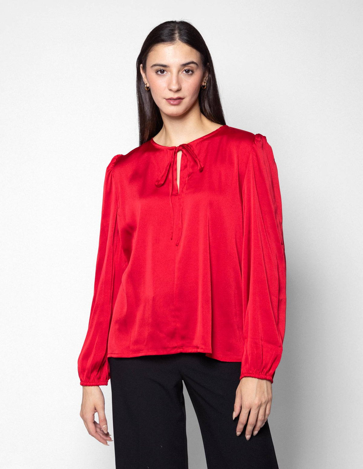Blusa satinada stretch manga larga