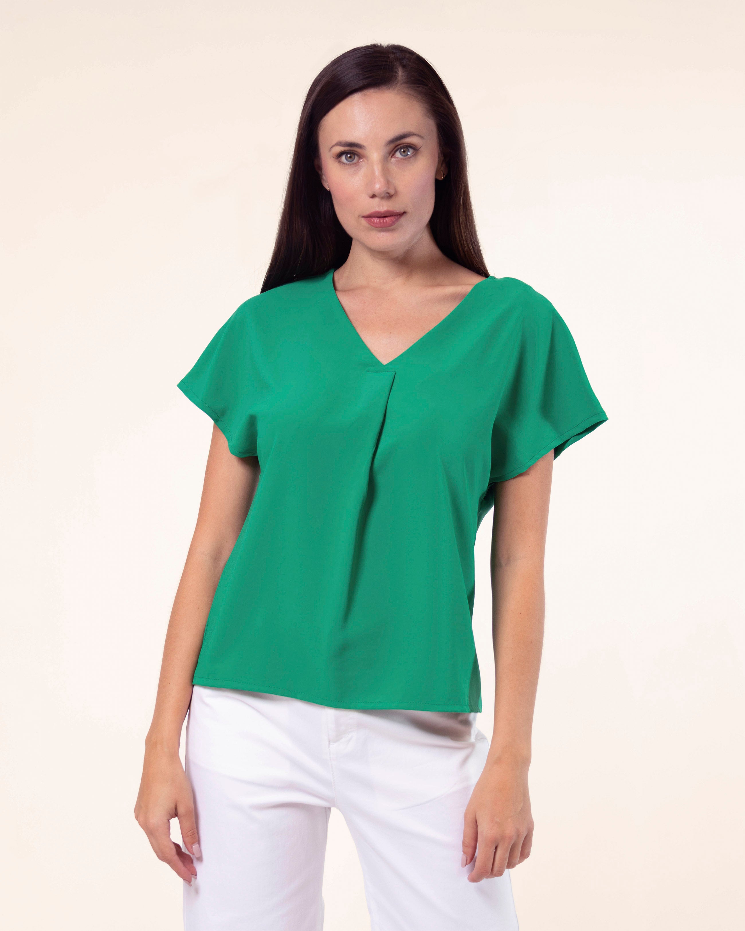 blusa-cuello-v-con-pliegue-en-escote