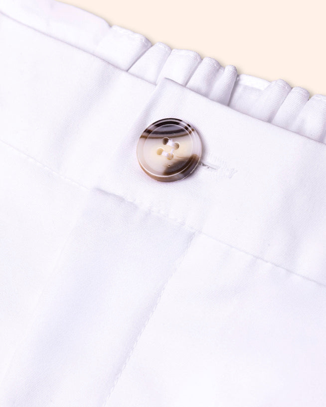 pantalon-blanco-tiro-medio-con-estilo