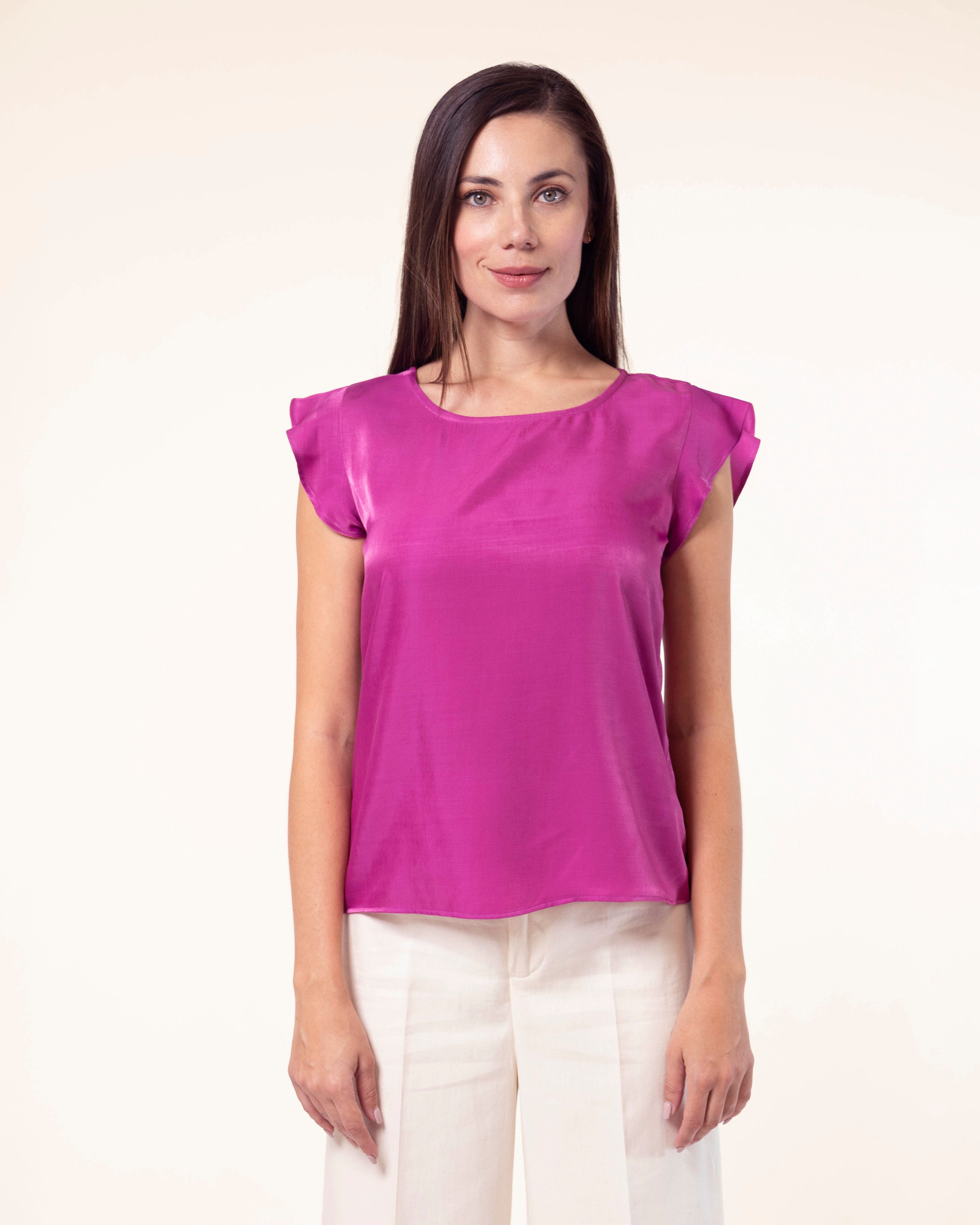 blusa-stop-morado-cuello-redondo-con-olán-en-mangas