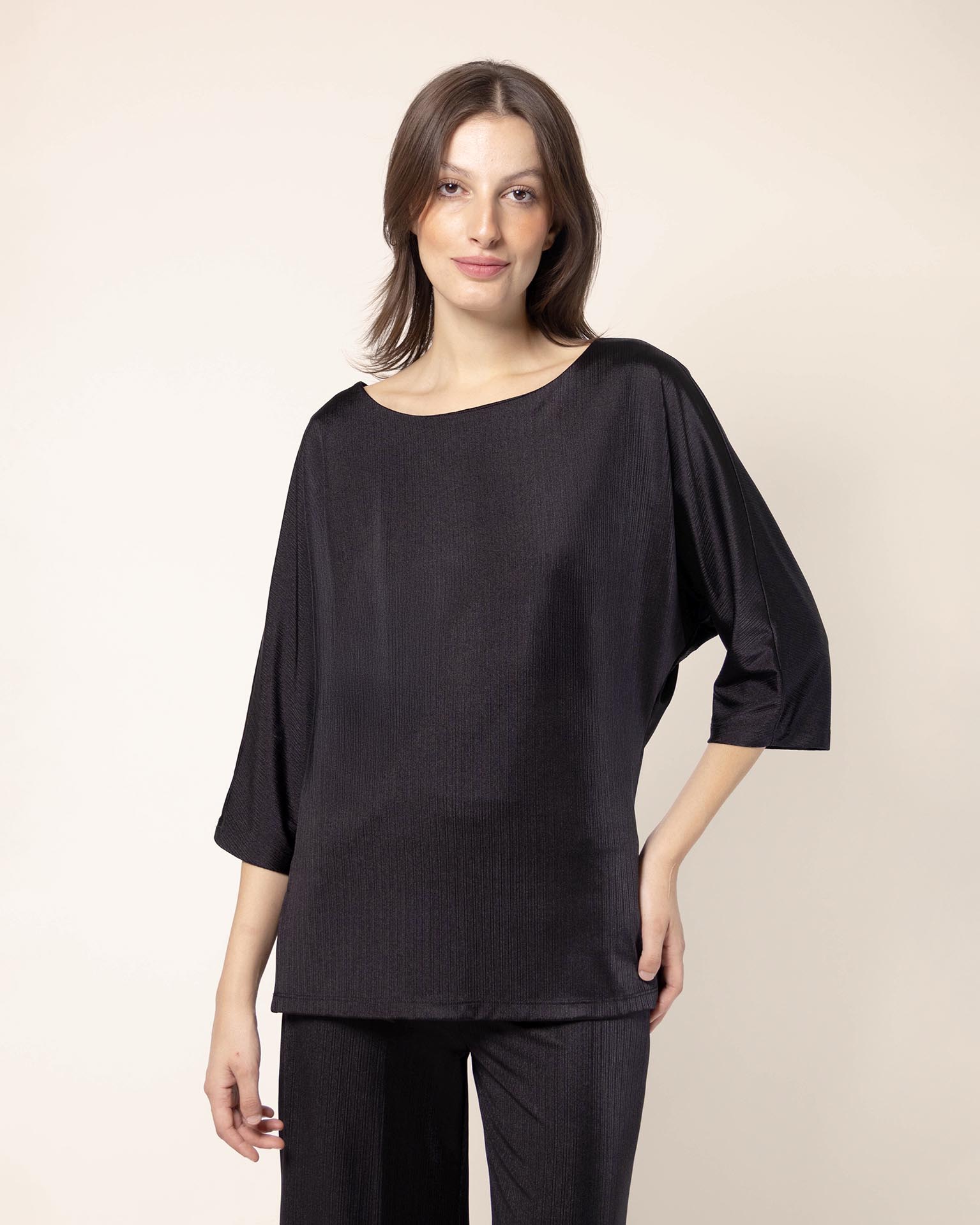 blusa-manga-3-4-stretch-cuello-redondo