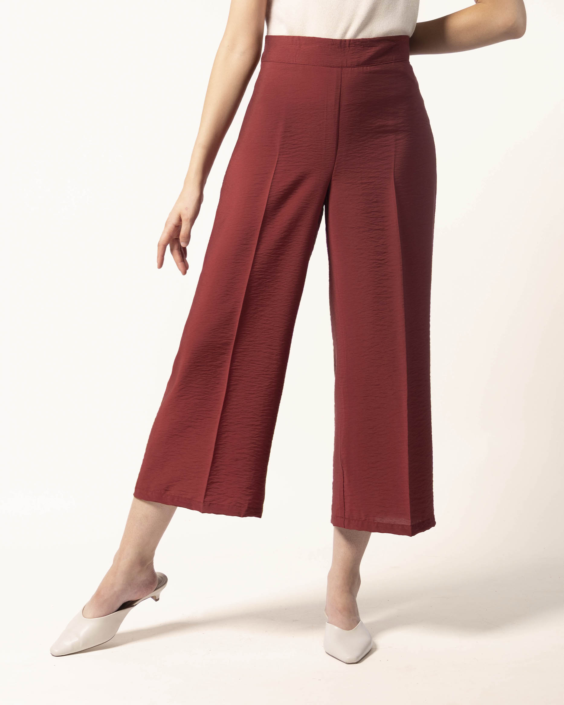 pantalon‑culotte‑chedron‑elastico‑espalda‑STOP