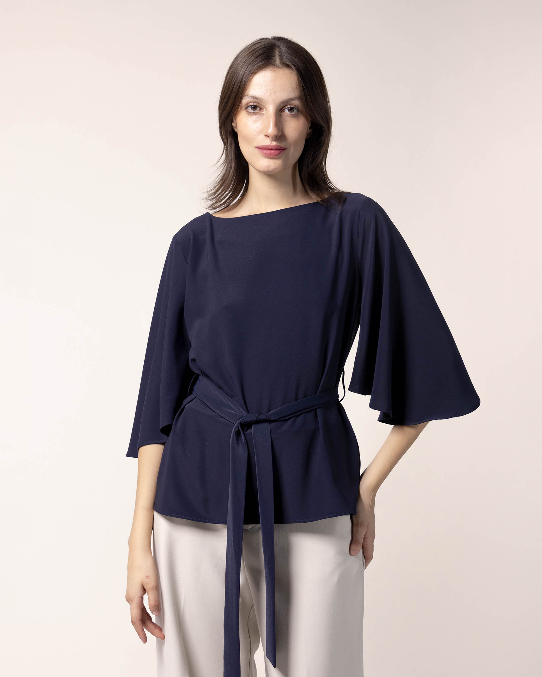 blusa-marino-manga-tres-cuartos-con-cinturon