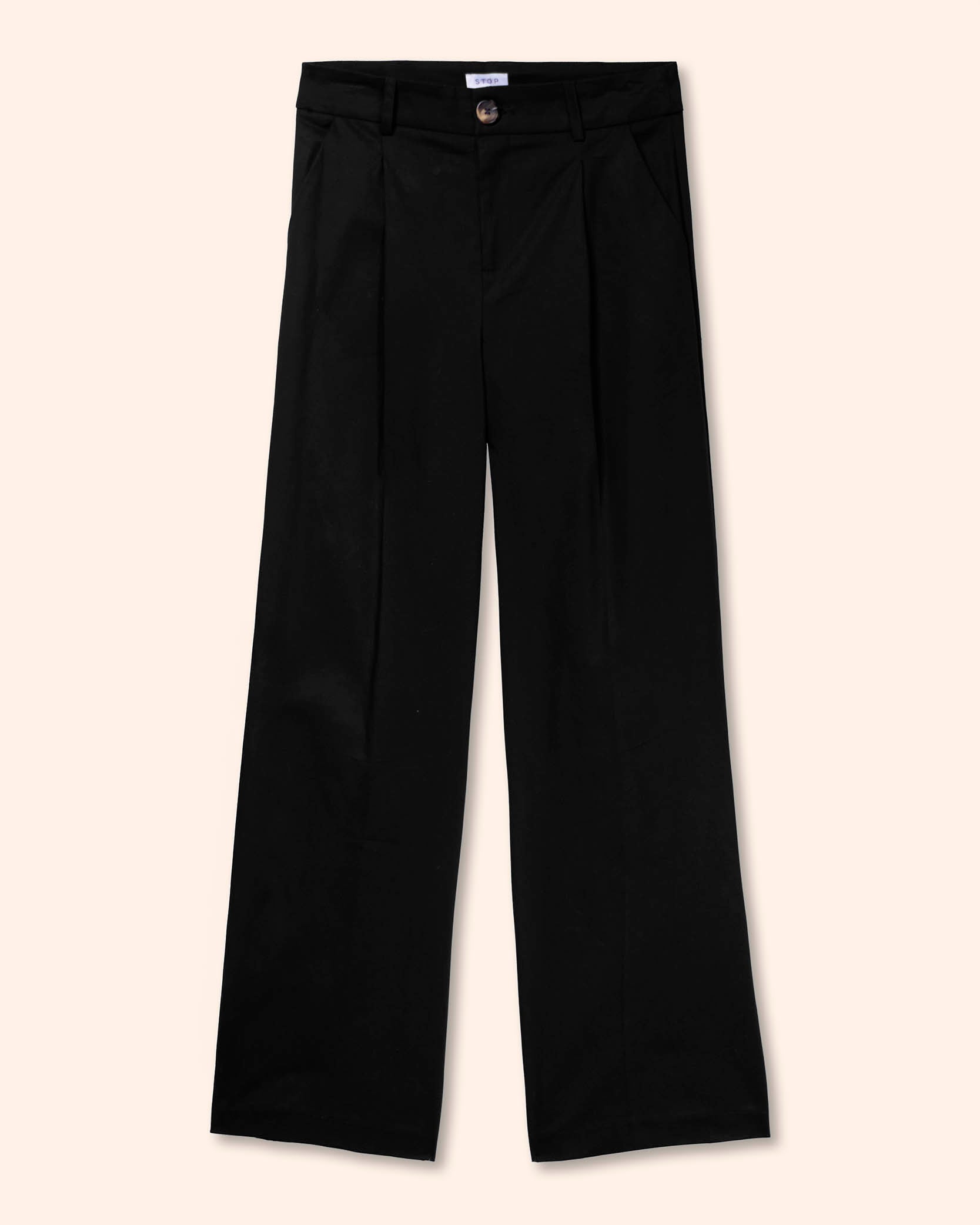 pantalon-amplio-bolsillos-color-negro